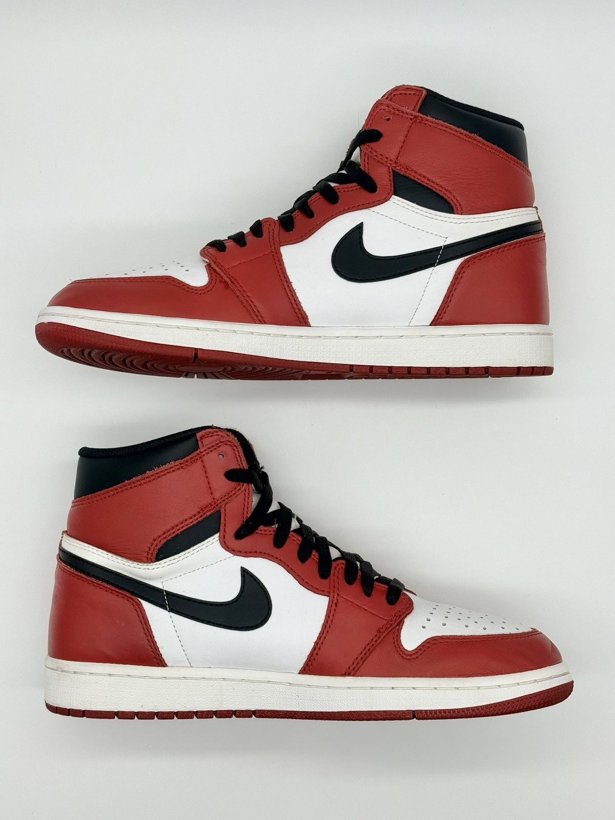 Jordan Brand Size 10.5 - Jordan 1 Retro OG High Chicago (2015) Size US 10.5 / EU 43-44 - 3 Thumbnail