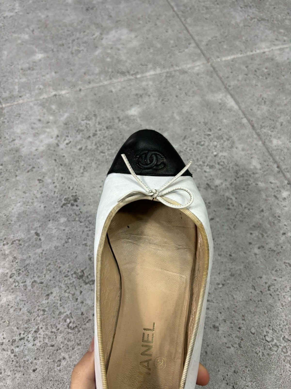 Chanel Chanel Lambskin & Patent Calfskin Ballet Flats Vintage 00s Size US 11 / IT 41 - 12 Thumbnail