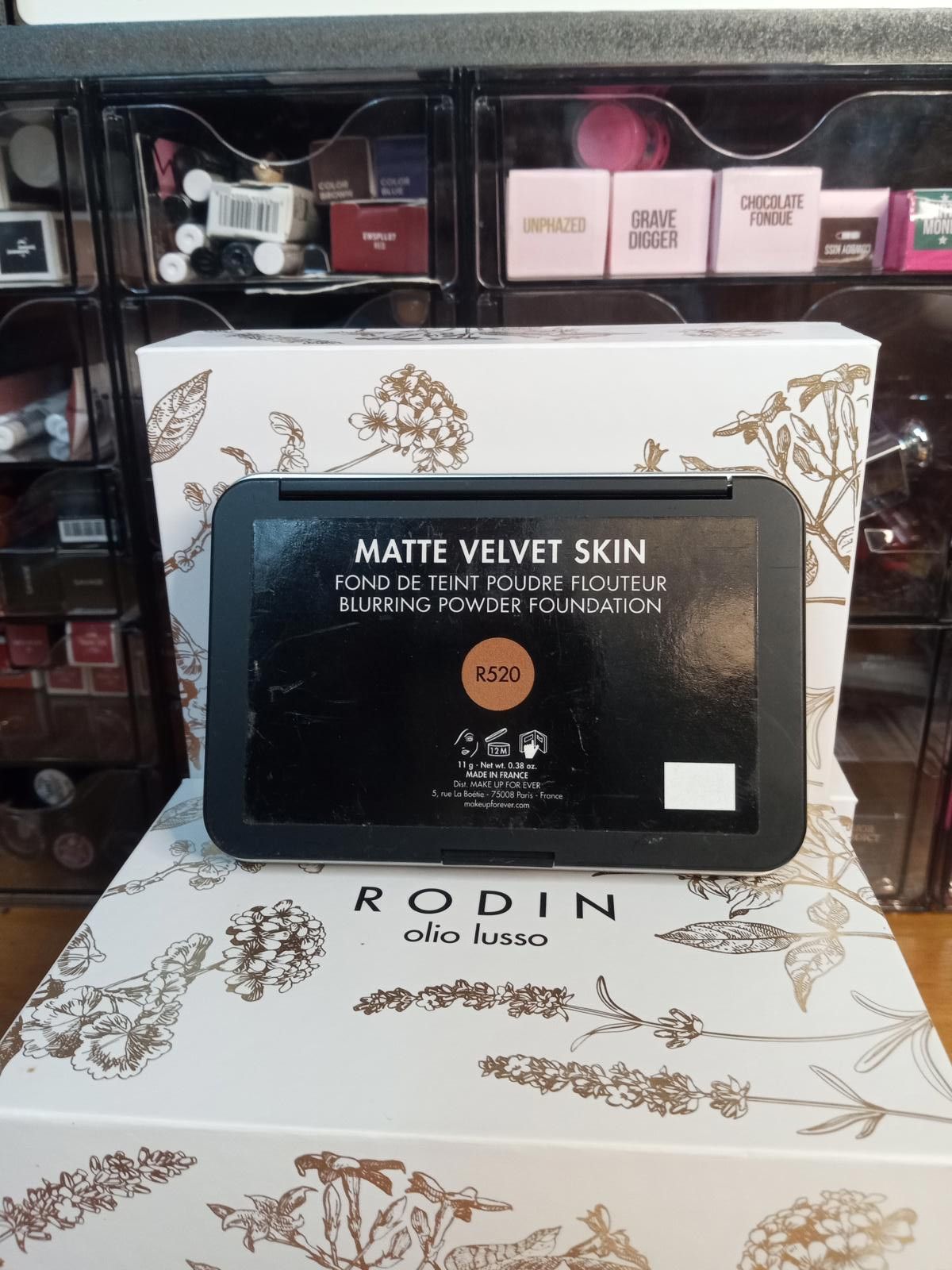 Other MAKE UP FOR EVER Matte Velvet Skin Blurring Powder Foundatio Size ONE SIZE - 3 Thumbnail