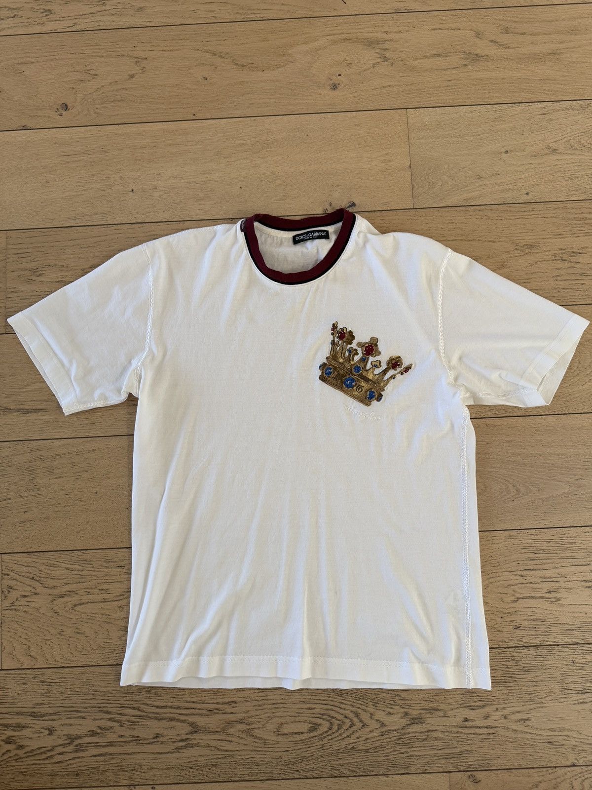 Dolce & Gabbana DOLCE & GABBANA Embroidered Crown T-shirt In White Size US S / EU 44-46 / 1 - 1 Thumbnail