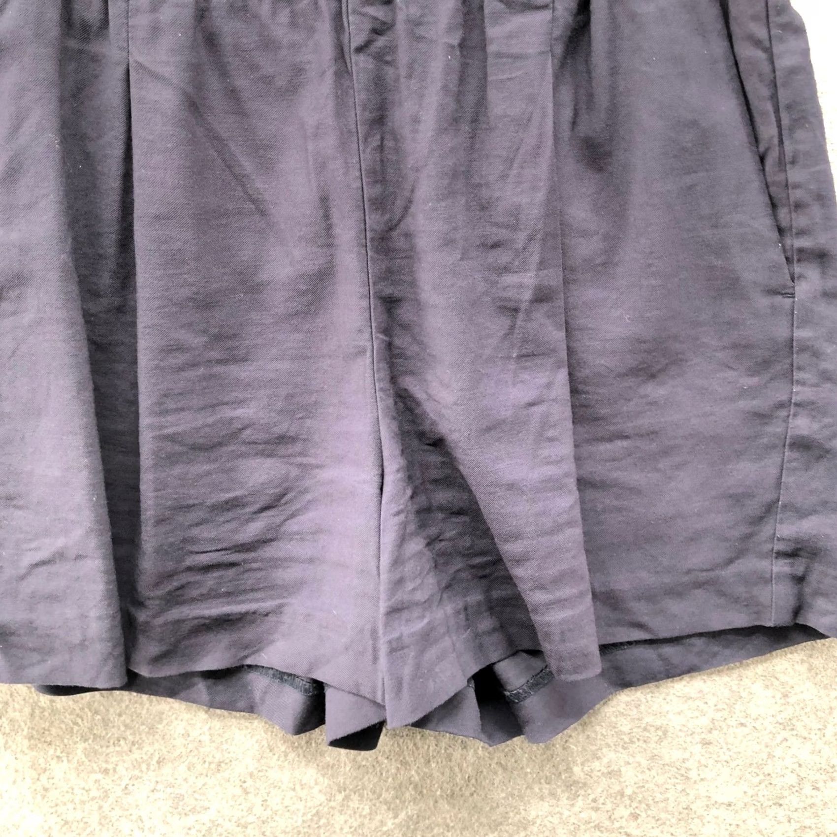 Ann Taylor VINTAGE? No. Ann Taylor Paperbag Waist Shorts Womens M Navy Blue Pull On High Rise Rayon Size 32" / US 10 / IT 46 - 6 Thumbnail