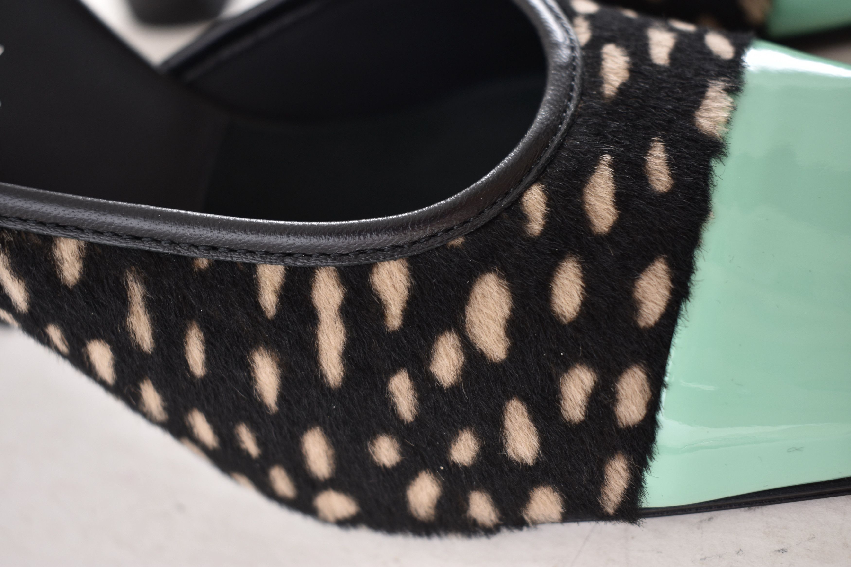 Chanel 26S Blazy White Pony Fur Green Block Heel Pump Mule 36 Size US 6 / IT 36 - 8 Thumbnail