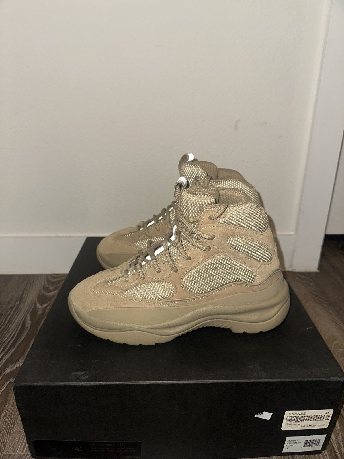 Yeezy Yeezy Season 7 Taupe Desert Boot Size US 8 / EU 41 - 1 Thumbnail