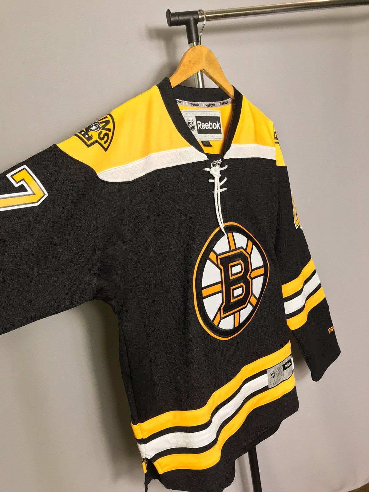 Reebok Reebok NHL Boston Bruins Torey Krug #47 Hockey Jersey 2014 Size US L / EU 52-54 / 3 - 9 Thumbnail
