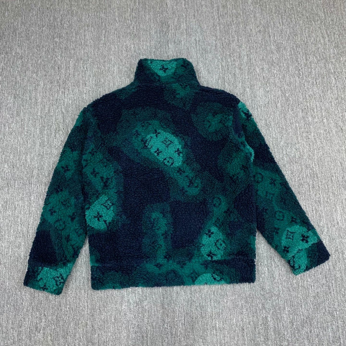Louis Vuitton LV Green Monogram All-over Logo Teddy Fleece Jacket Size M / US 6-8 / IT 42-44 - 2 Thumbnail