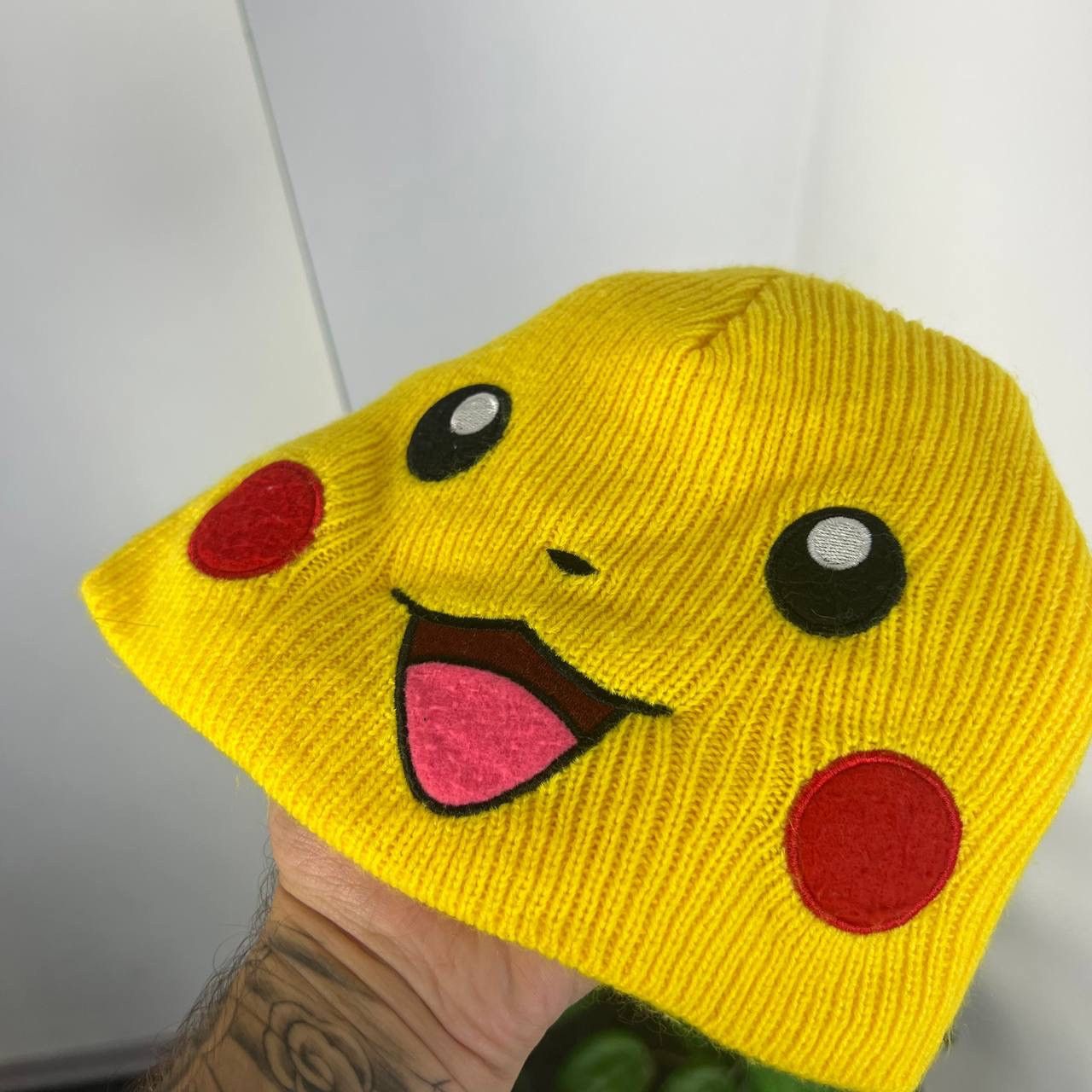 Pokemon Vintage 90s Pikachu Pokémon Big Face Knitted Beanie Hat Size ONE SIZE - 2 Thumbnail