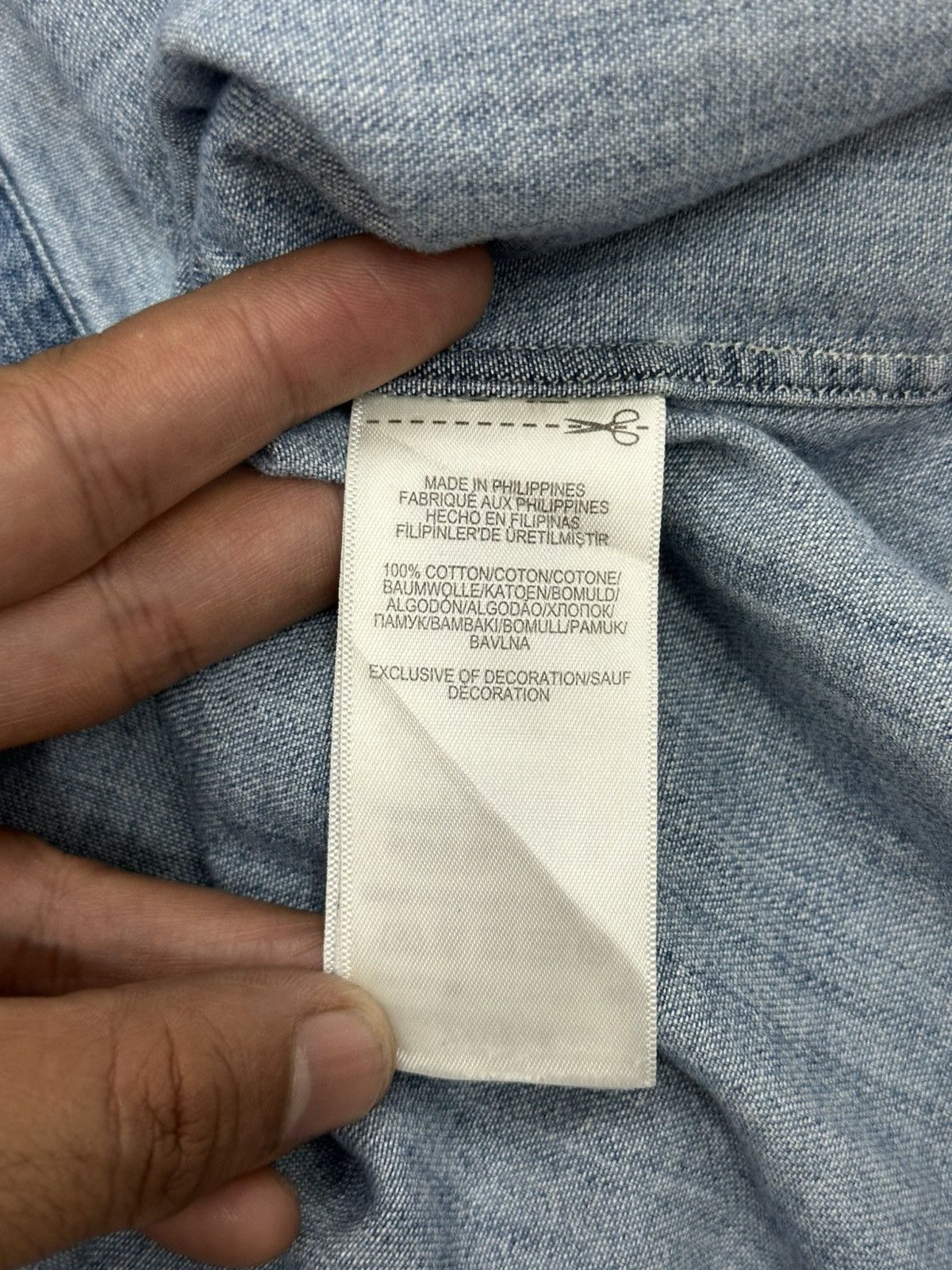 Polo Ralph Lauren Polo Ralph Lauren Distressed/Thrashed Denim Button Up Shirt Size US M / EU 48-50 / 2 - 13 Thumbnail