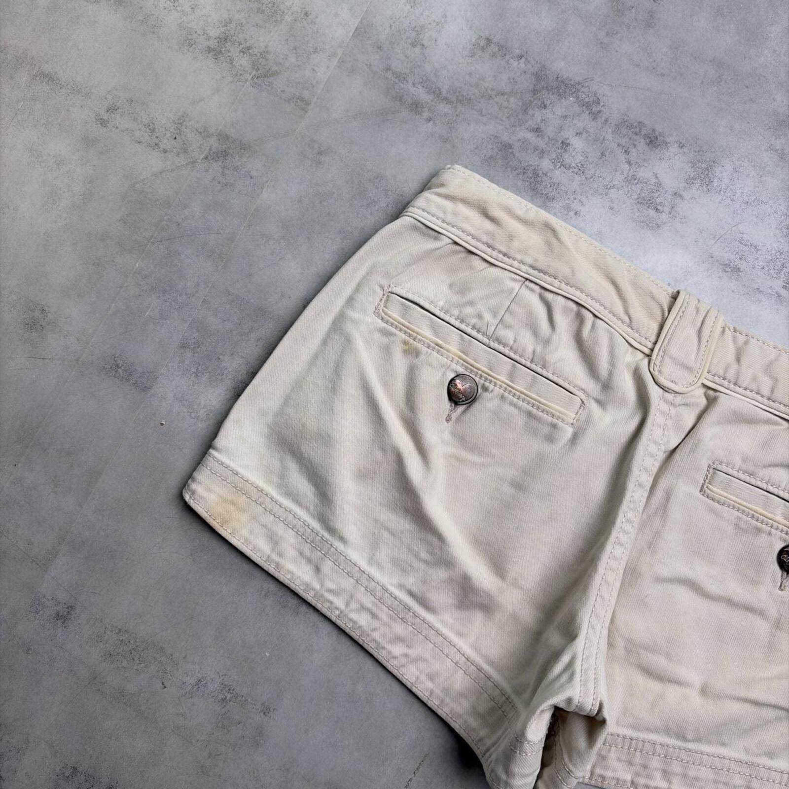 Old Navy Y2K Beige Old Navy Grunge Mini Gothic Shorts Size 34" / US 12 / IT 48 - 4 Thumbnail