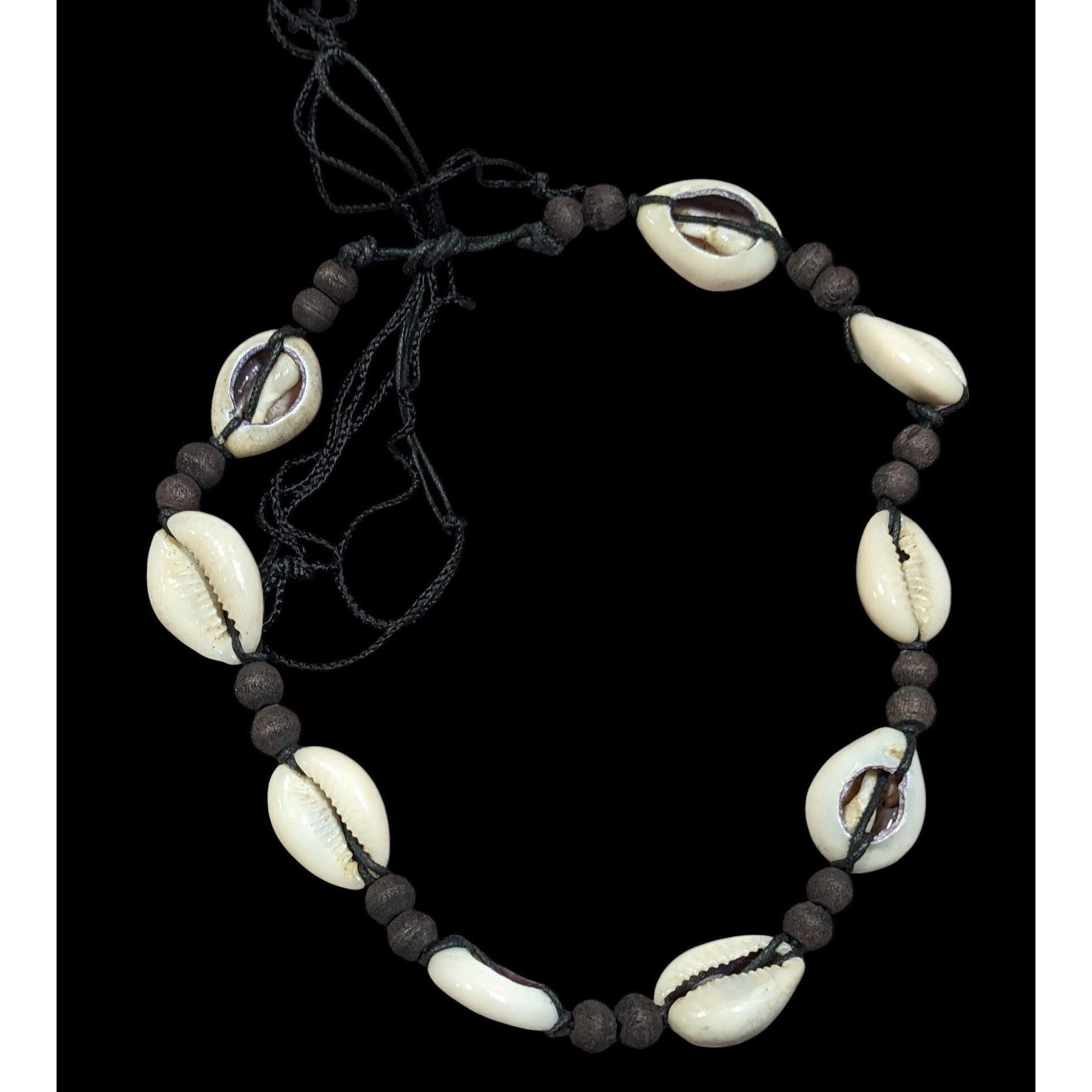Other Vintage 90s Handmade Cowrie Shell Tie On Necklace Size ONE SIZE - 1 Thumbnail