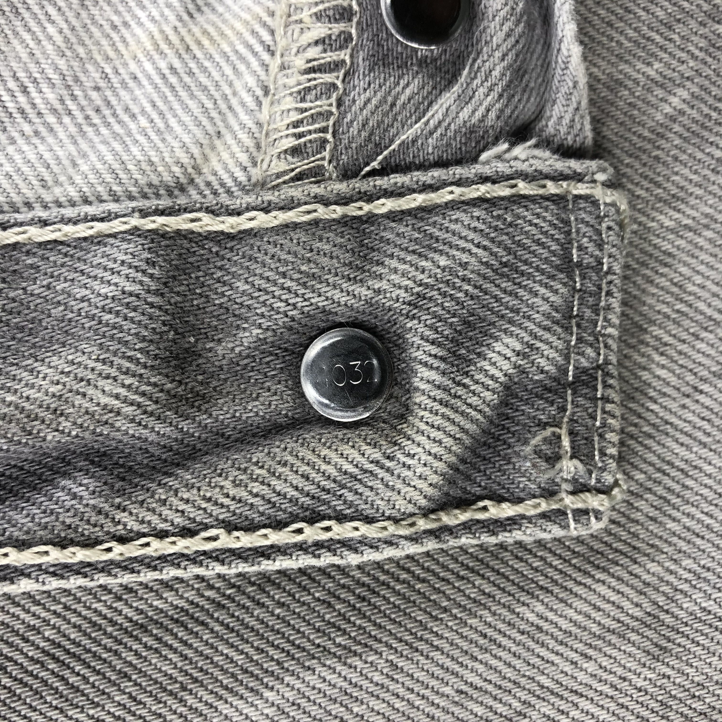 Levi's Vintage Light Wash Levis 501 Jeans-JM2578 Size US 44 / EU 60 - 11 Thumbnail