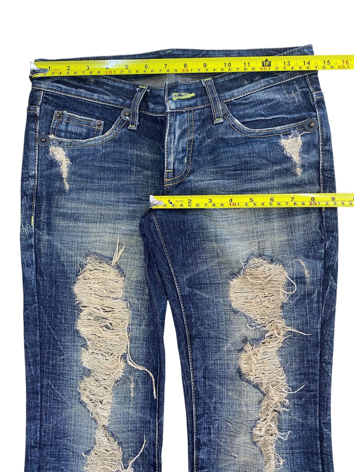 Japanese Brand Japanese Brand Distressed Ripped Style Flare Jeans Size US 29 - 5 Thumbnail