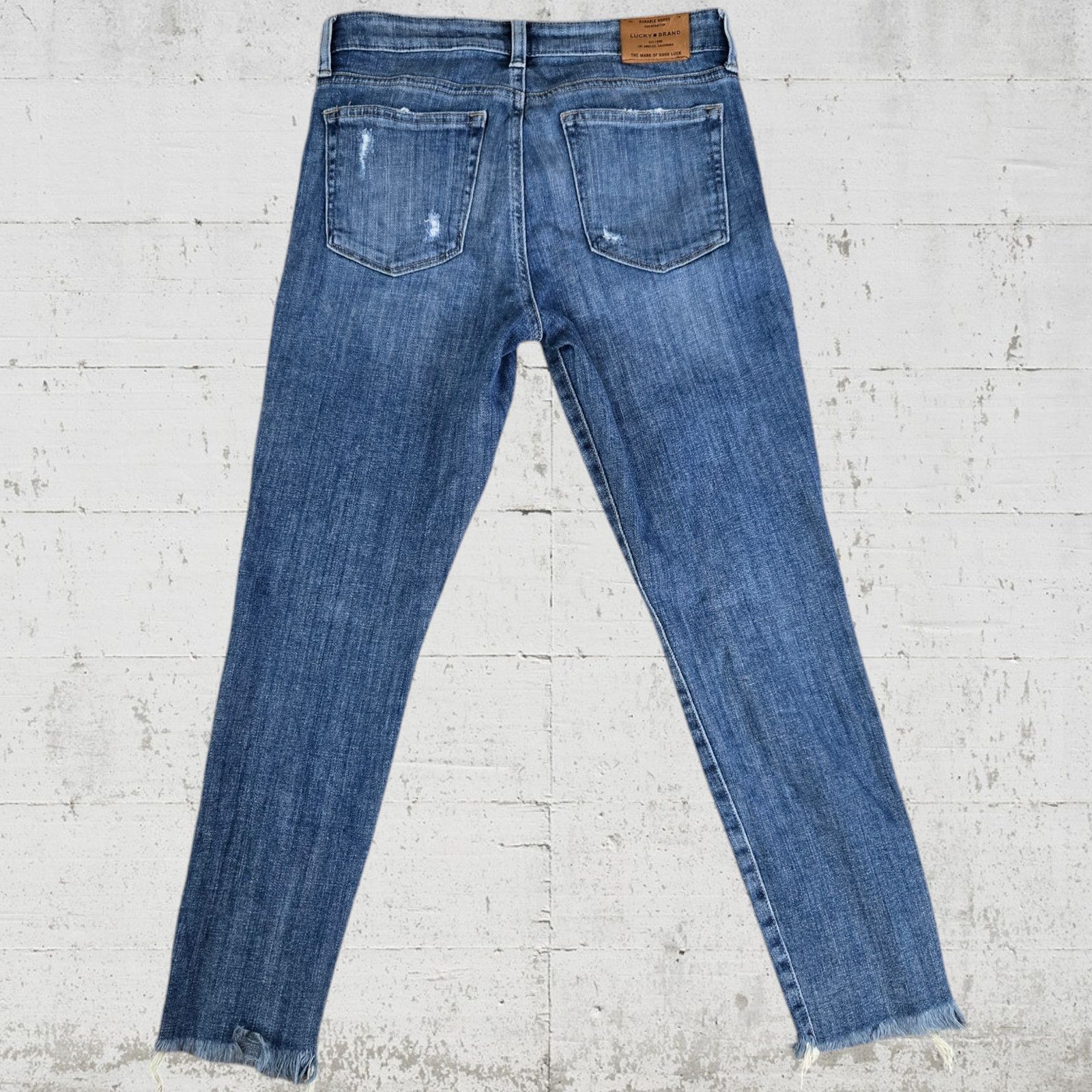 Lucky Brand Lucky Brand Medium Distressed Skinny Jeans Size 6 Size 28" / US 6 / IT 42 - 8 Thumbnail