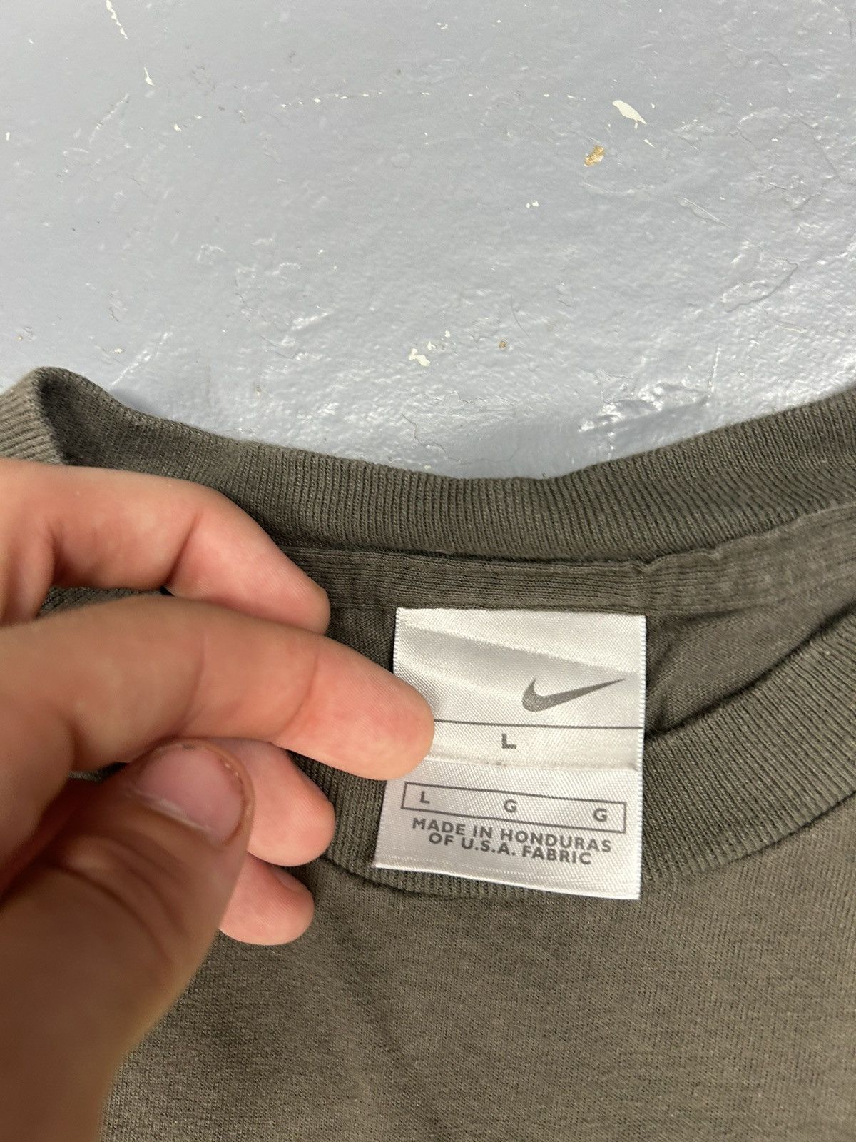 Nike × Vintage Crazy Vintage Y2K Essential Mocha Nike Script Tee Shirt 90s Size US L / EU 52-54 / 3 - 3 Thumbnail