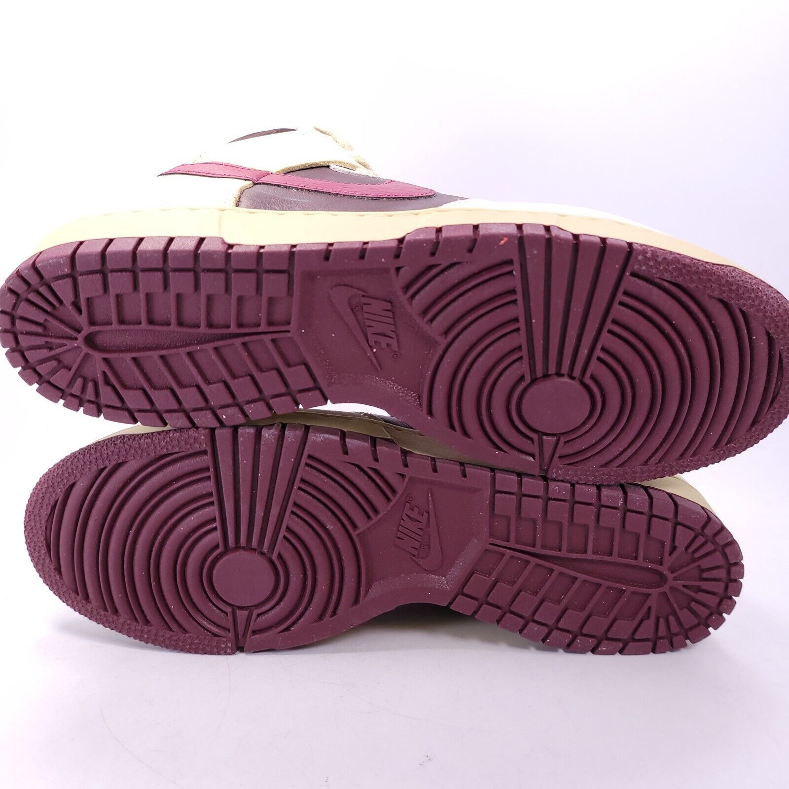 Nike Nike Dunk High Basketball Shoe Womens Size 11.5 FD0794-700 Size US 11.5 / IT 41.5 - 7 Thumbnail