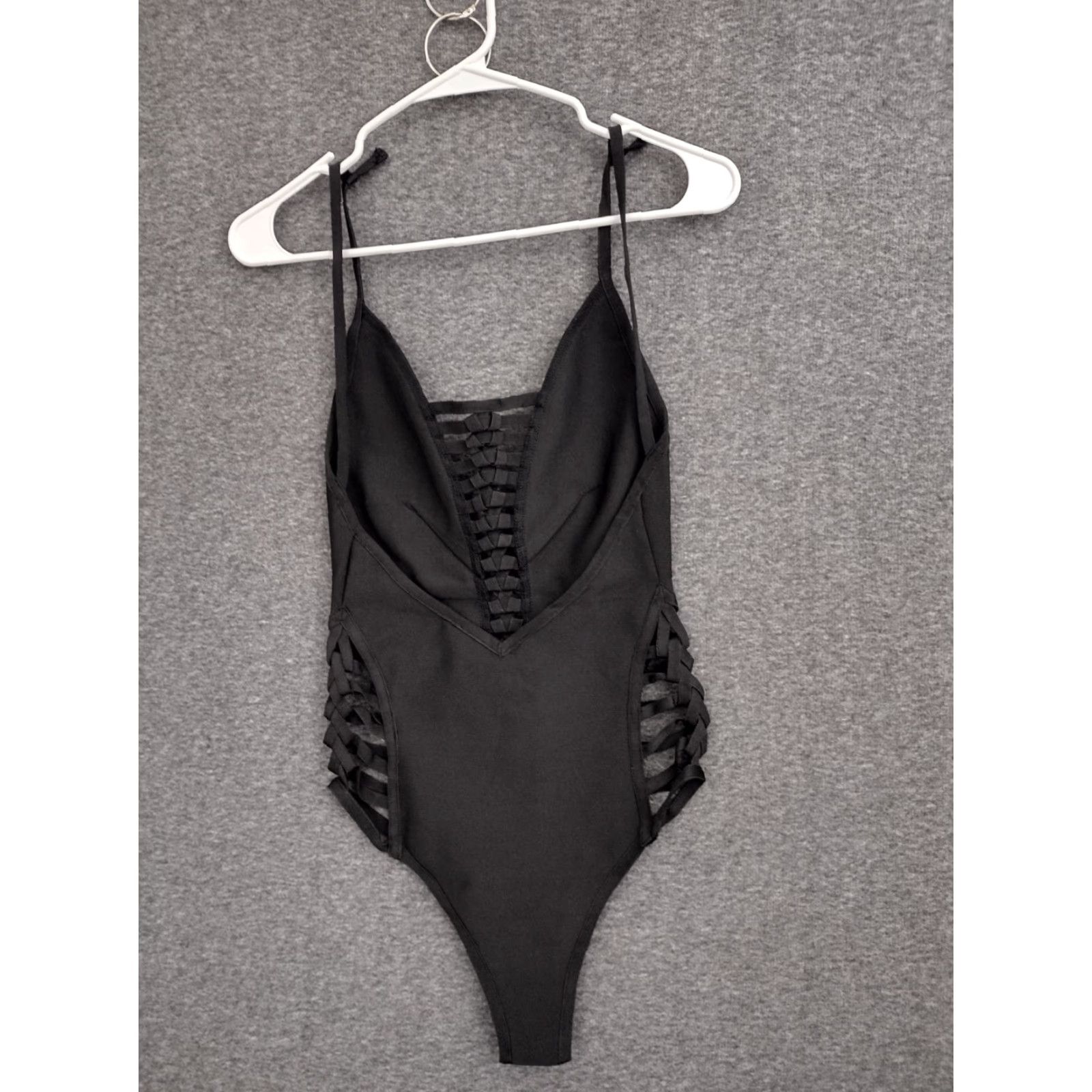 Vintage Codigo One Piece Swimsuit S Black One Piece Womens Bathing Suit Strappy Tank Open Back Beatch Theme Adjustable Strap Vintage No? Size S / US 4 / IT 40 - 2 Thumbnail