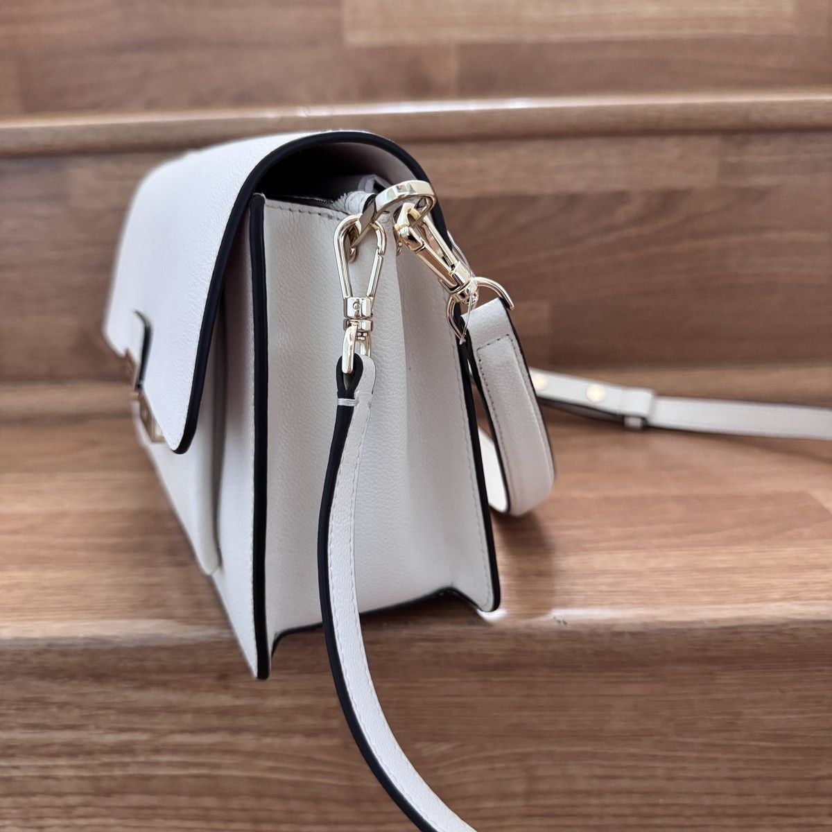 Kate Spade Kate Spade Voyage Small Grain Textured Le Shoulder Bag KF638 Size ONE SIZE - 2 Thumbnail