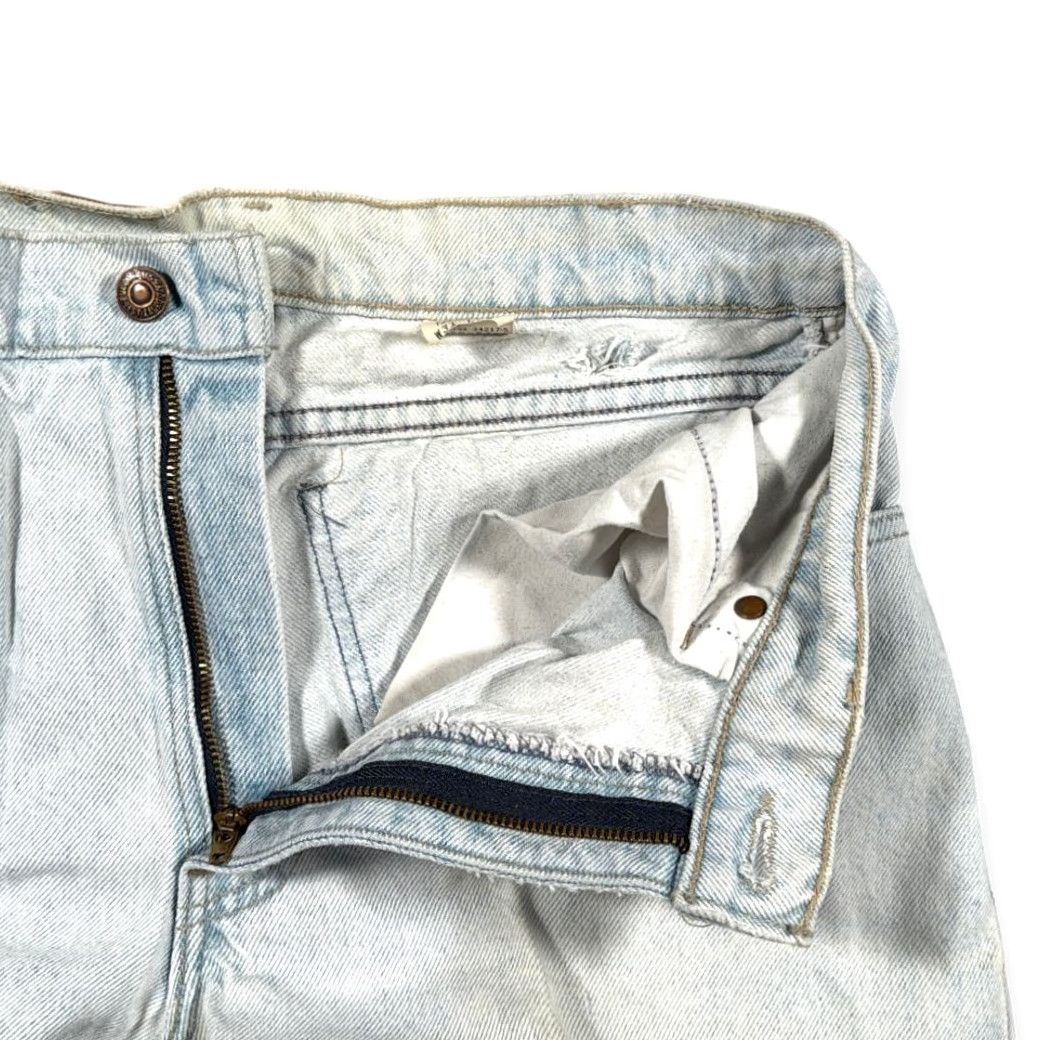 Levi's VINTAGE Levi's 550 Jeans Mens 30x34 Stonewash USA 90s Orange Tab Distressed 5-Pocket Denim Blue/White XS-.. Size US 30 / EU 46 - 5 Thumbnail