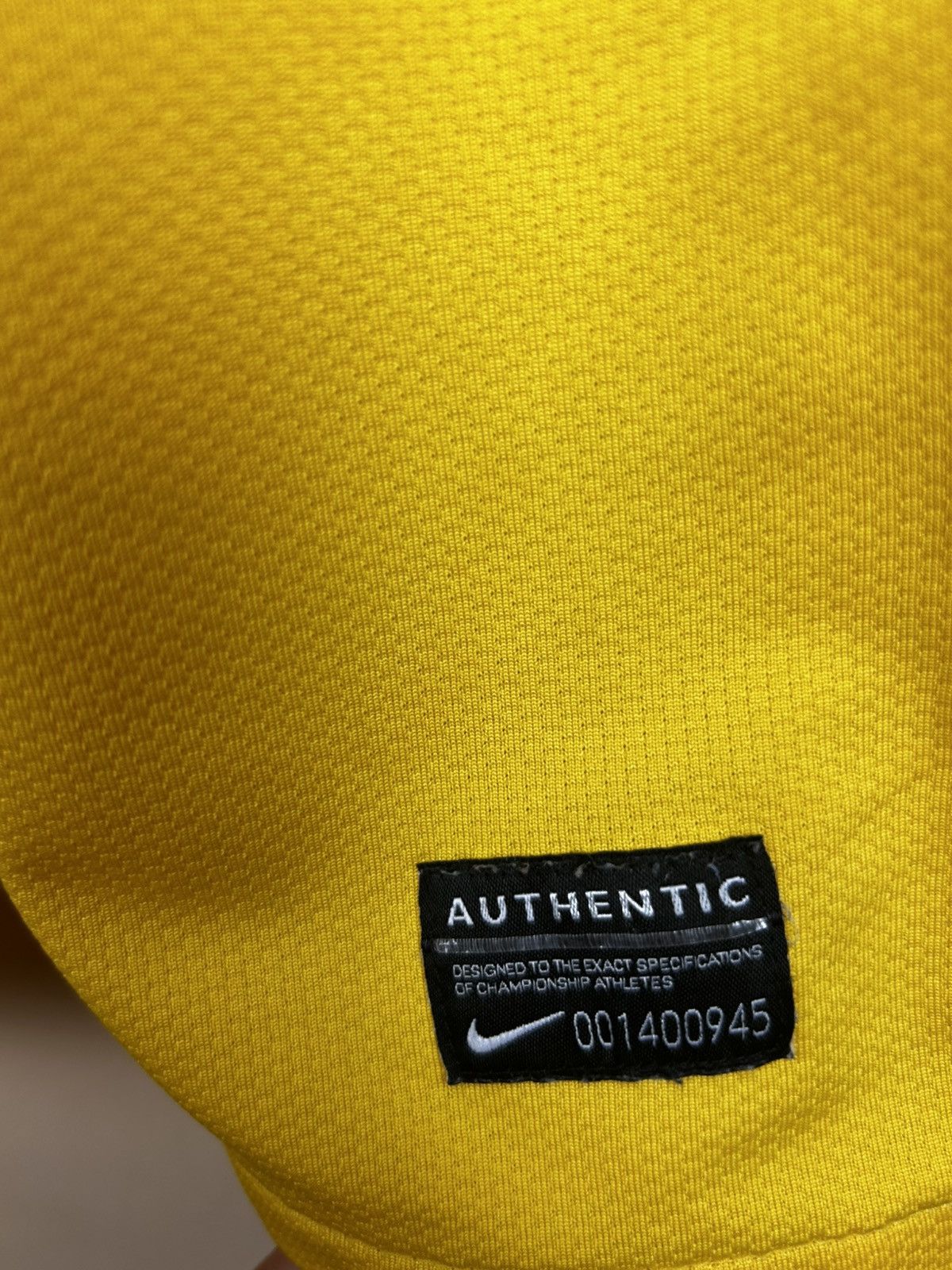 Nike Vintage Brasil Official Jercey season 2010/2011 Size US XL / EU 56 / 4 - 5 Thumbnail