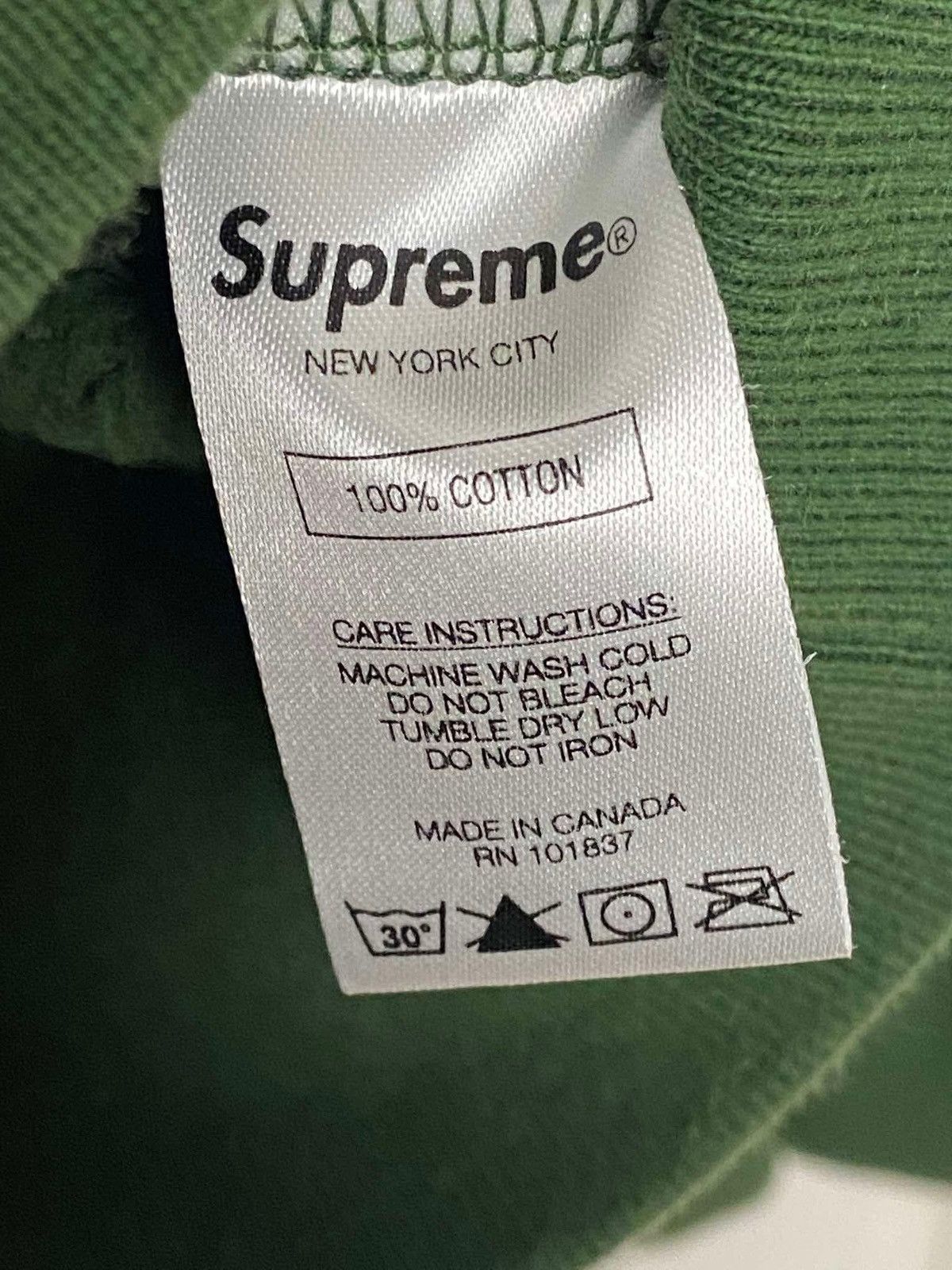 Supreme Supreme Small Box Crewneck Green Size S very good condition Size US S / EU 44-46 / 1 - 3 Thumbnail