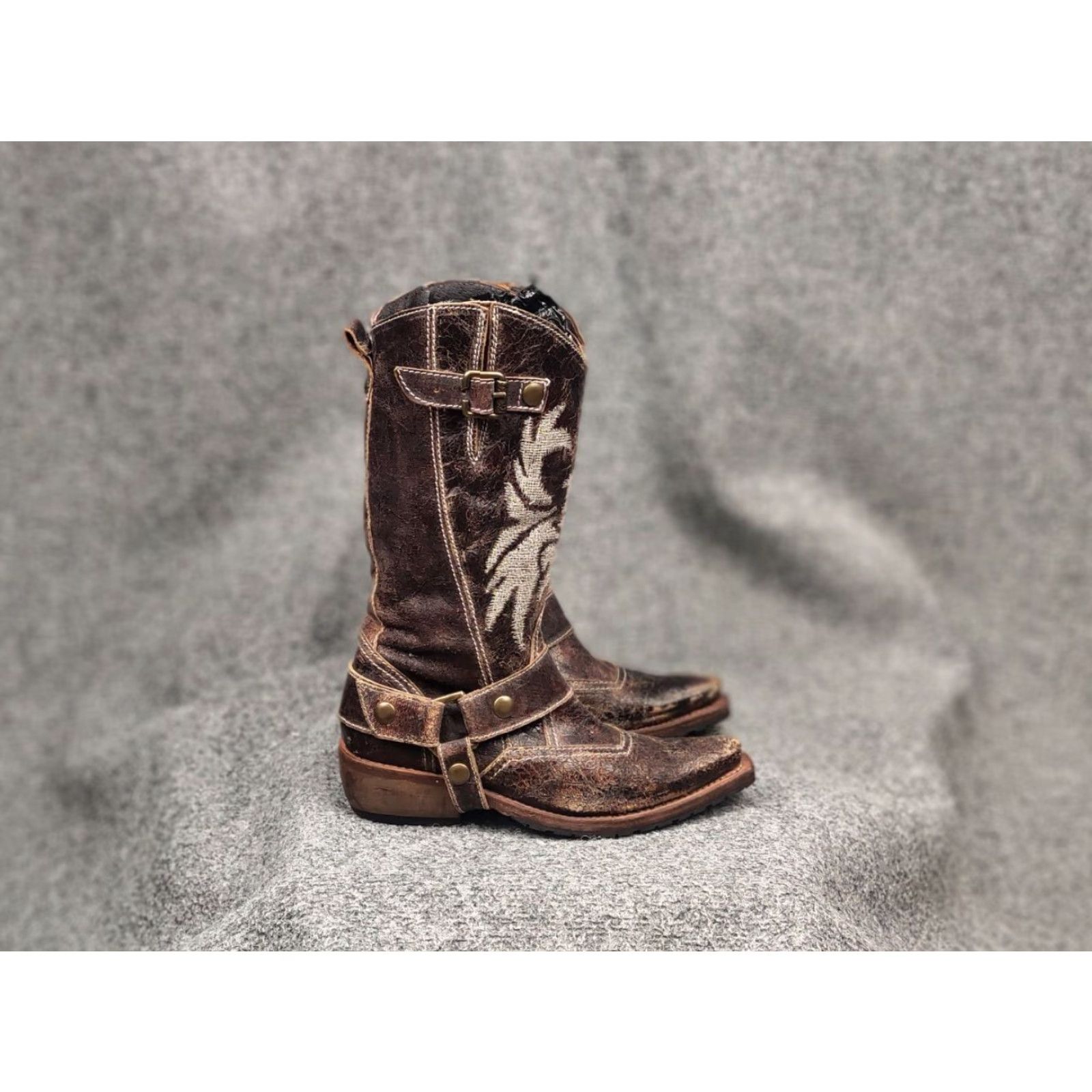 Vintage VINTAGE Sancho Boots Barbados Textured Embroidered Leather Logo Boot Women XS 6 Brown 90s Logo Buckle Mid-Calf Leather Sole Cuban Heel Size US 6 / IT 36 - 4 Thumbnail