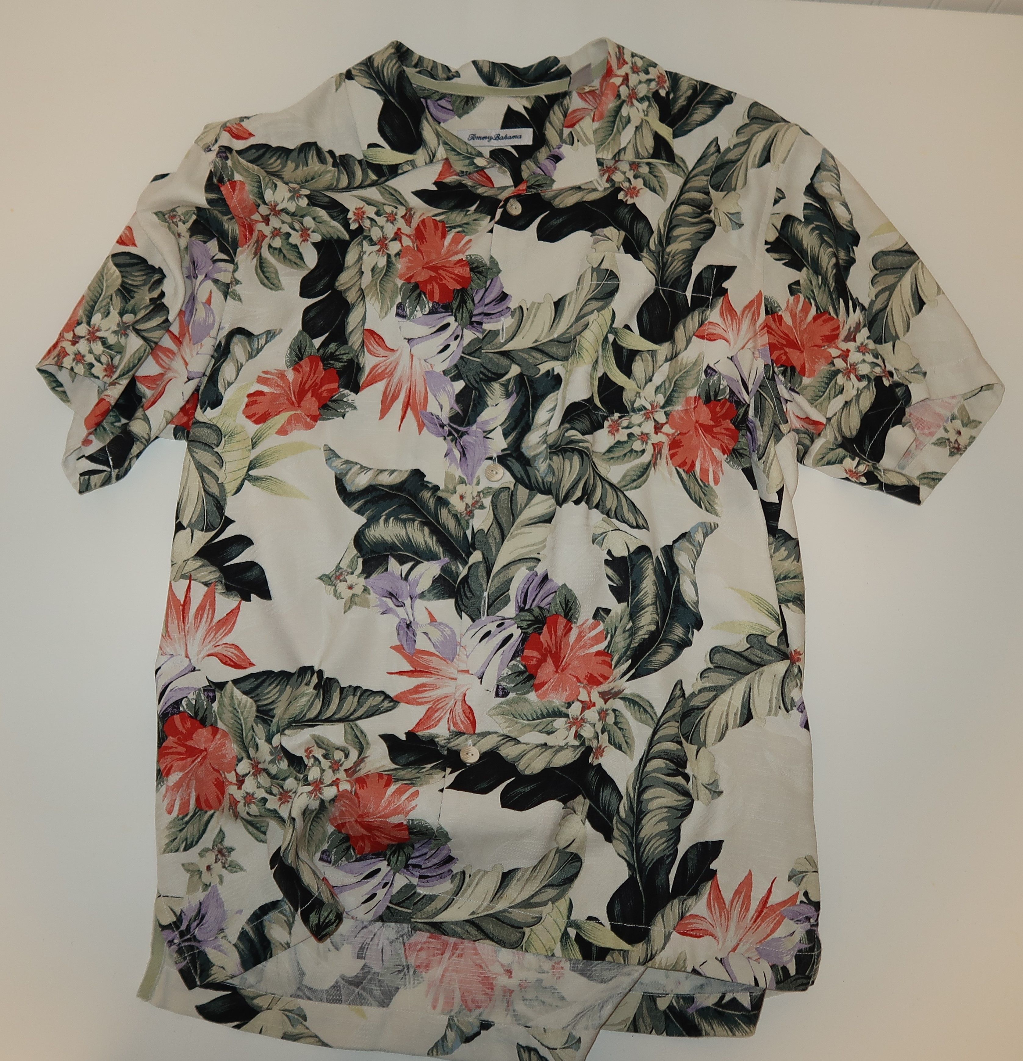 Other Tommy Bahama Floral Print 100% Silk Button Up Size US M / EU 48-50 / 2 - 1 Thumbnail