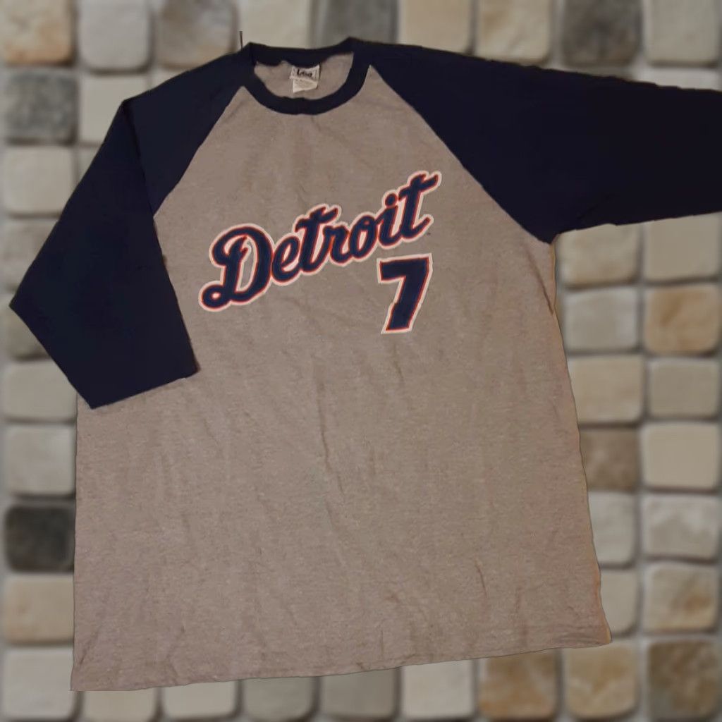 Vintage VINTAGE Ivan Rodriguez Detroit Tigers T-Shirt Lee sport XL blue&grey 2005 男? Size US XL / EU 56 / 4 - 1 Thumbnail