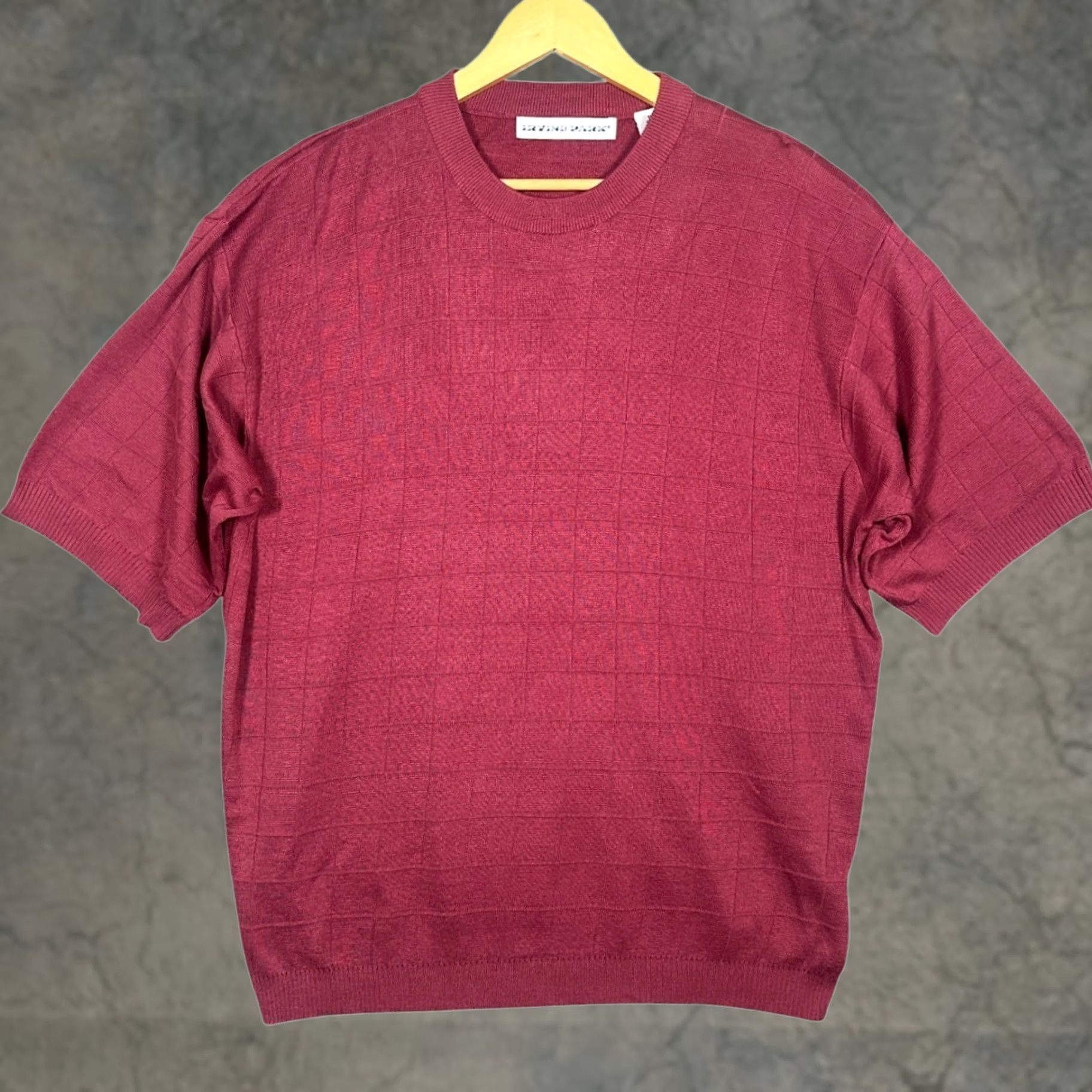 Vintage Irvine Park Mens Burgundy Textured Grid Knit Short Sleeve Sweater XLG Size US XL / EU 56 / 4 - 1 Thumbnail