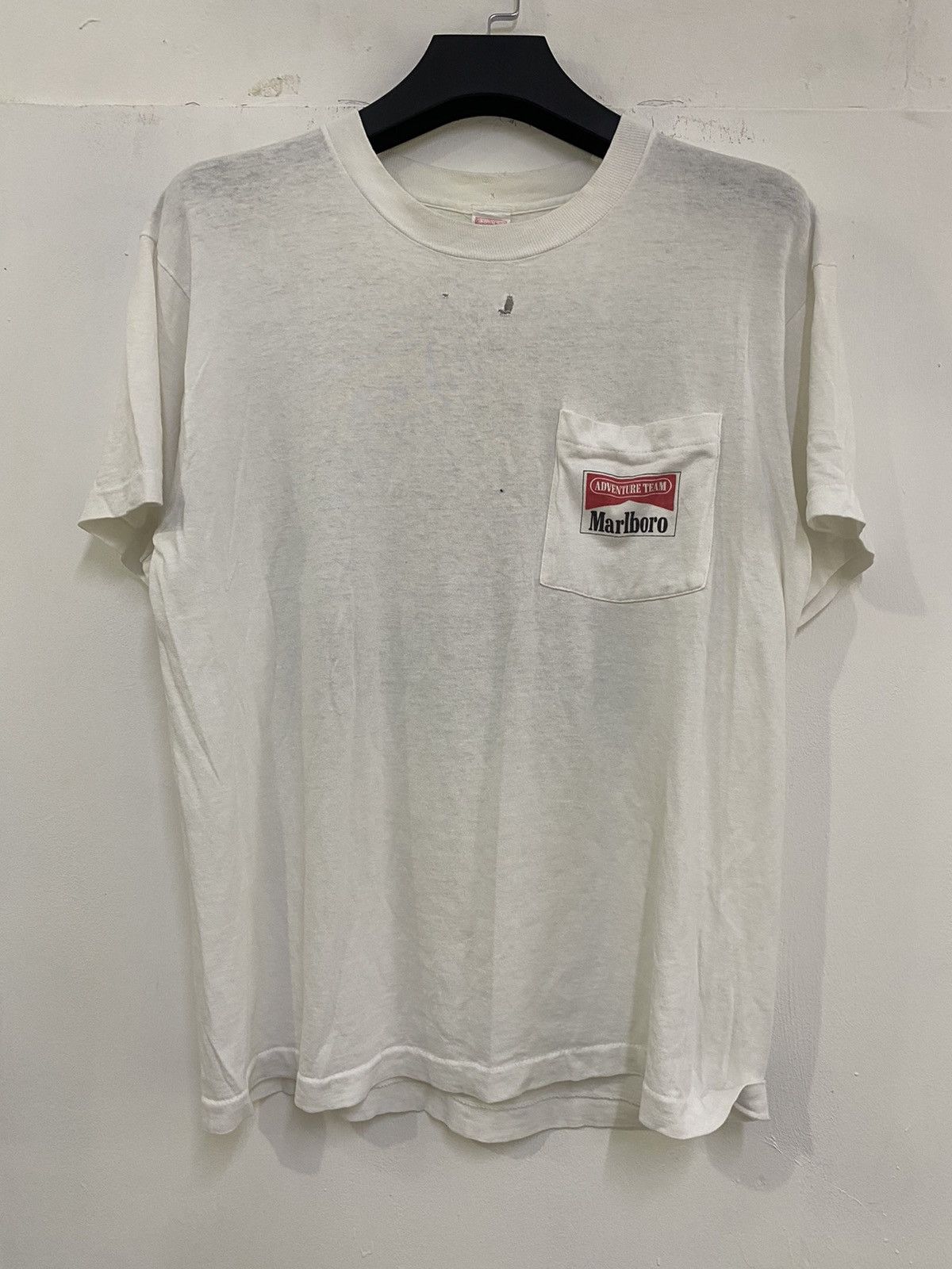 Vintage 💥VINTAGE MARLBORO ADVANTURE TEAM SINGLE STICH POCKET TEE Size US L / EU 52-54 / 3 - 8 Thumbnail