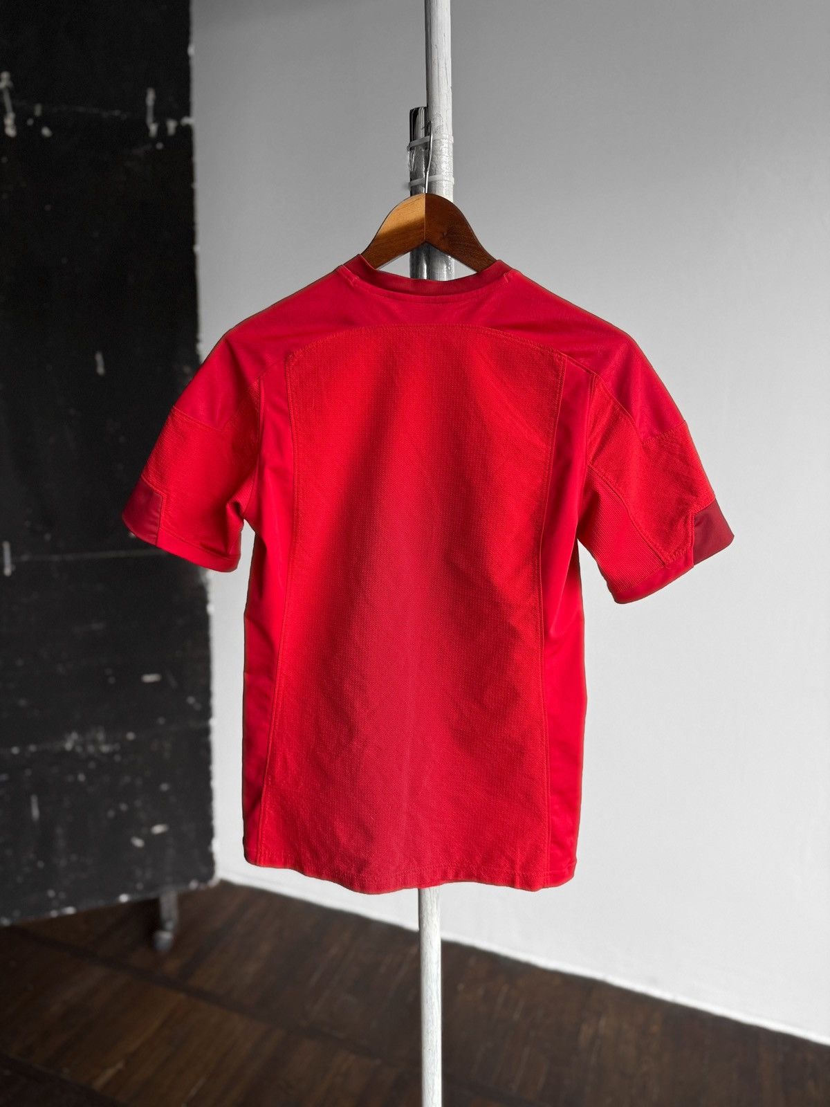 Under Armour Under Armour Rugby Union Wales 2018/19 ISUZU Home Top Jersey Size US S / EU 44-46 / 1 - 2 Thumbnail