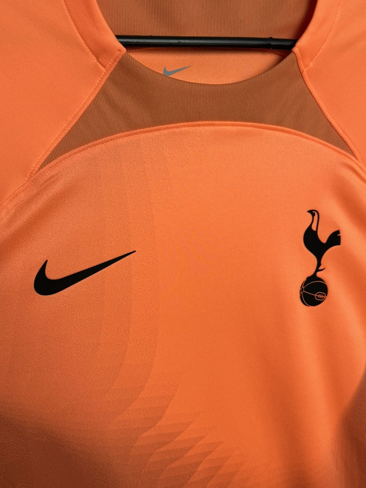Nike Tottenham Hotspur 22/23 Goalkeeper Football Jersey Size US L / EU 52-54 / 3 - 3 Thumbnail