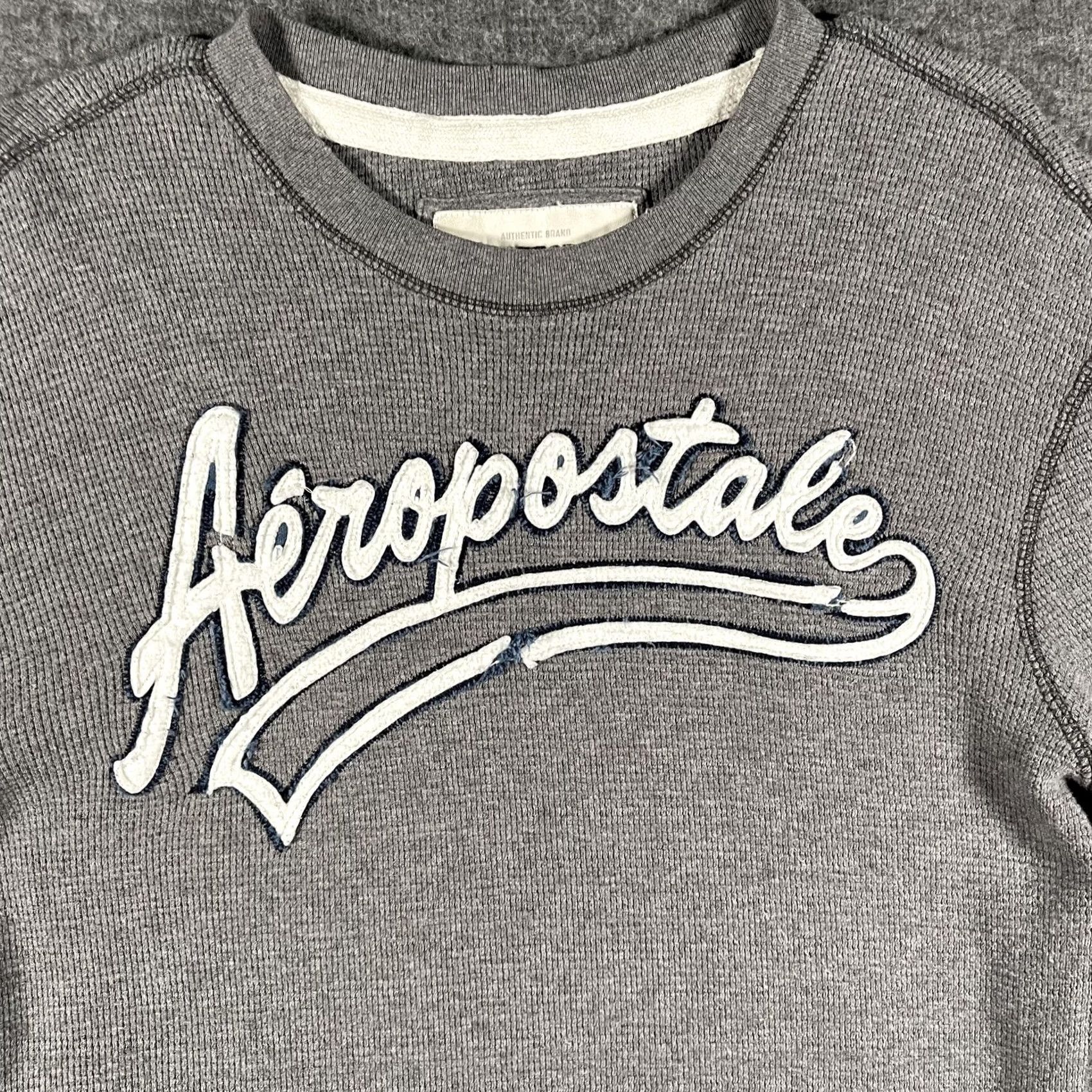 Aeropostale Aéropostale Shirt Mens Medium Gray Nineteen Eighty Seven Long Sleeve Thermal Crew Neck Front Logo Graphic Print Emroidered Size US M / EU 48-50 / 2 - 2 Thumbnail
