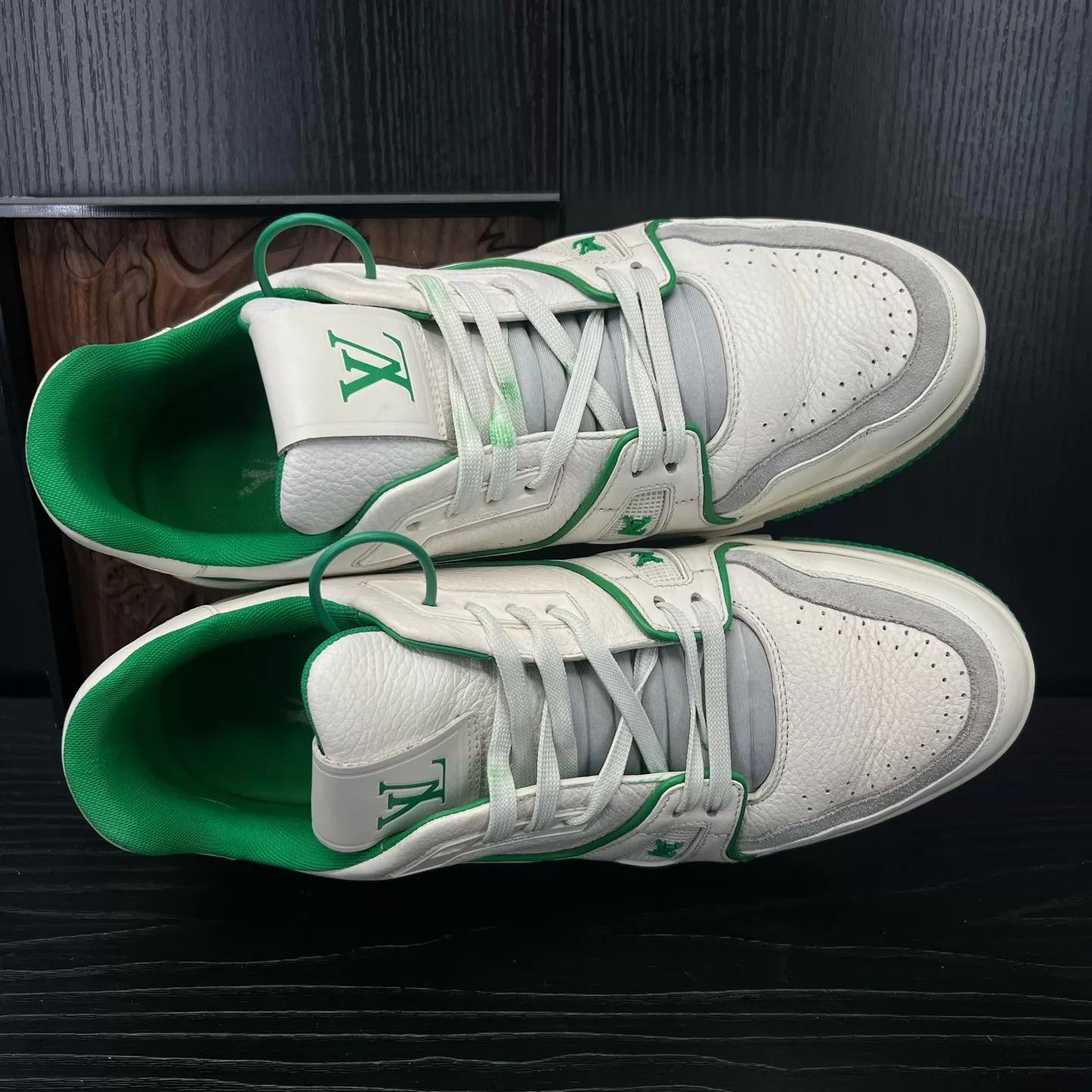 Louis Vuitton LV Trainer White Green 43 (Like New, Original Box) Size US 10 / EU 43 - 7 Thumbnail