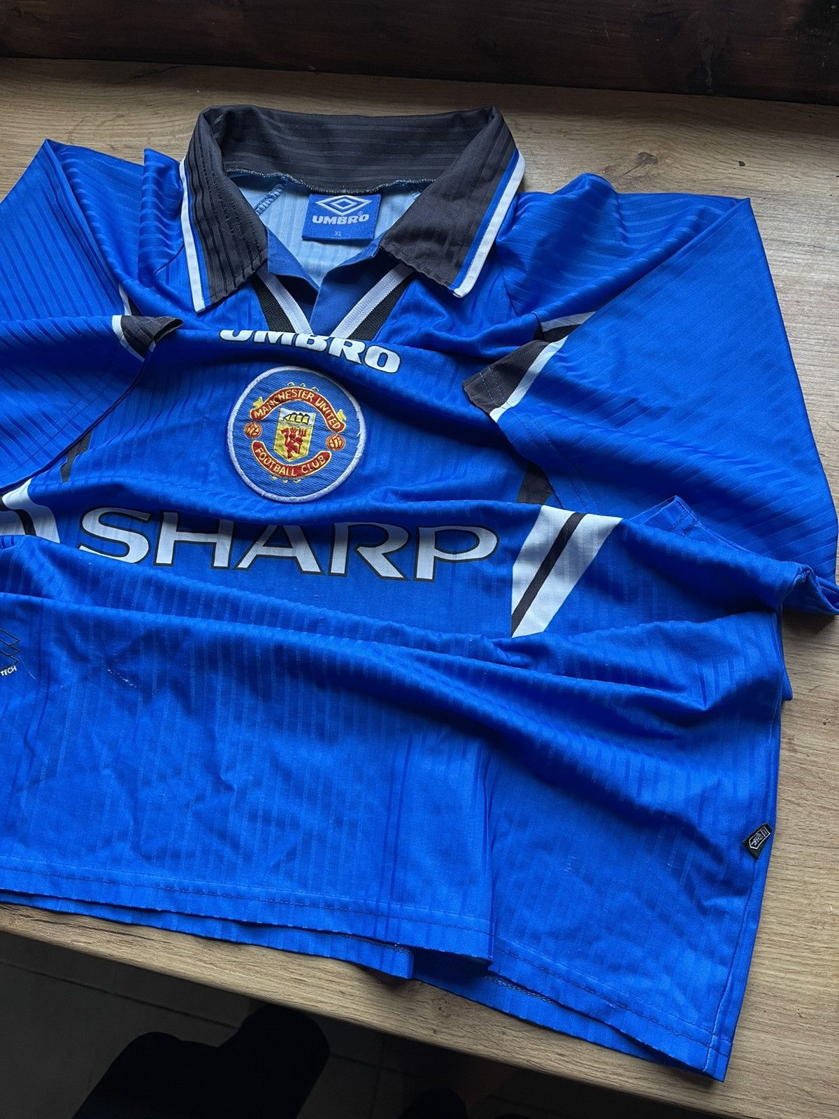 Umbro 1996 Umbro Manchester United Vintage blue soccer jersey Size US XL / EU 56 / 4 - 7 Thumbnail