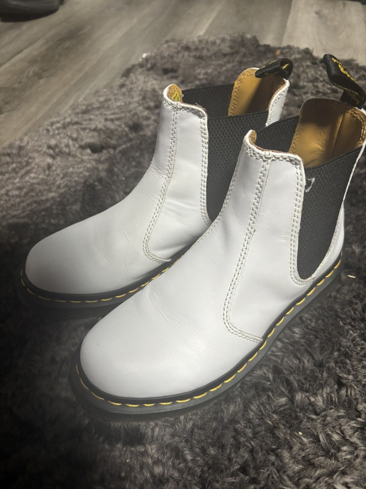 Dr. Martens dr martens white leather Size US 7 / IT 37 - 4 Thumbnail