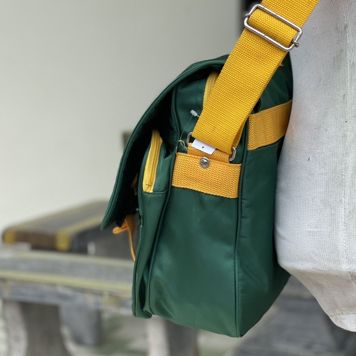 Designer × MLB 90's Oakland Athletics by Yubisha Sangyo Messenger/Gym Bag Size ONE SIZE - 2 Thumbnail