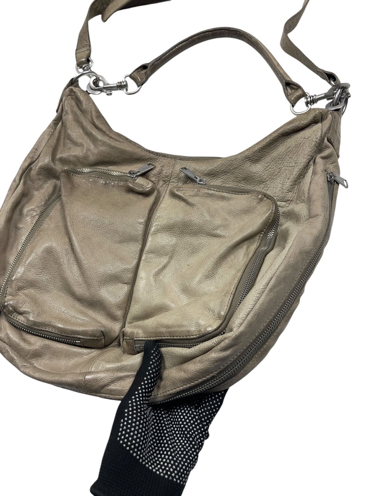 LIEBESKIND BERLIN × Vintage Vintage Liebeskind Berlin Leather Shoulder Bag Multi Pocket Size ONE SIZE - 3 Thumbnail