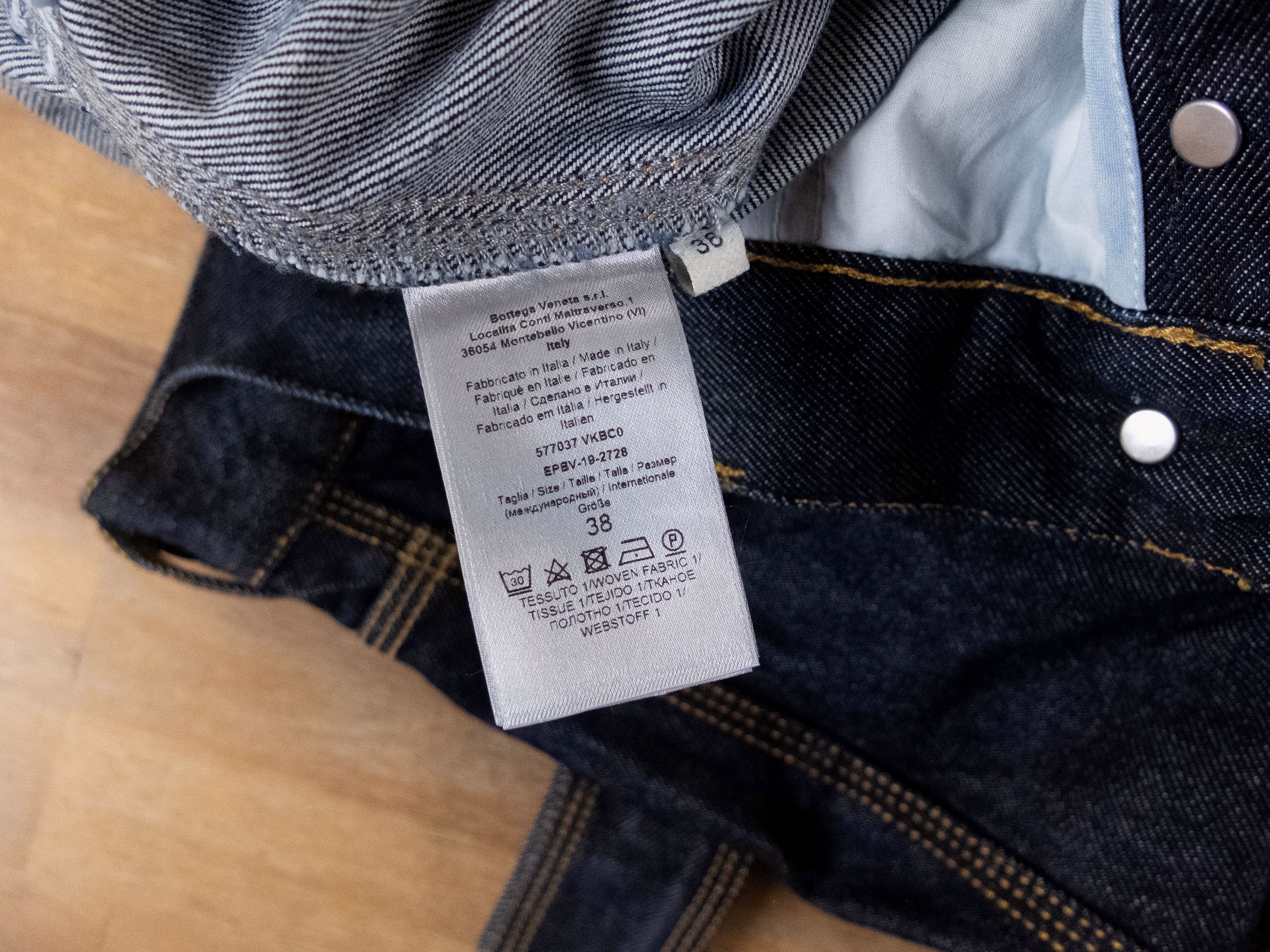 Bottega Veneta BOTTEGA VENETA navy blue straight leg jeans 38 IT / 2 US Size 26" / US 2 / IT 38 - 9 Thumbnail