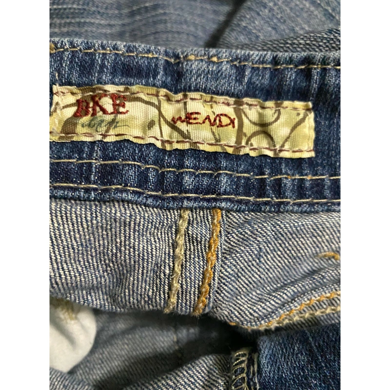 Vintage BKE Jeans Women 28 x 31.5 Denim Wendi Stretch Medium Wash Mid Rise Jeans Size 28" / US 6 / IT 42 - 4 Thumbnail