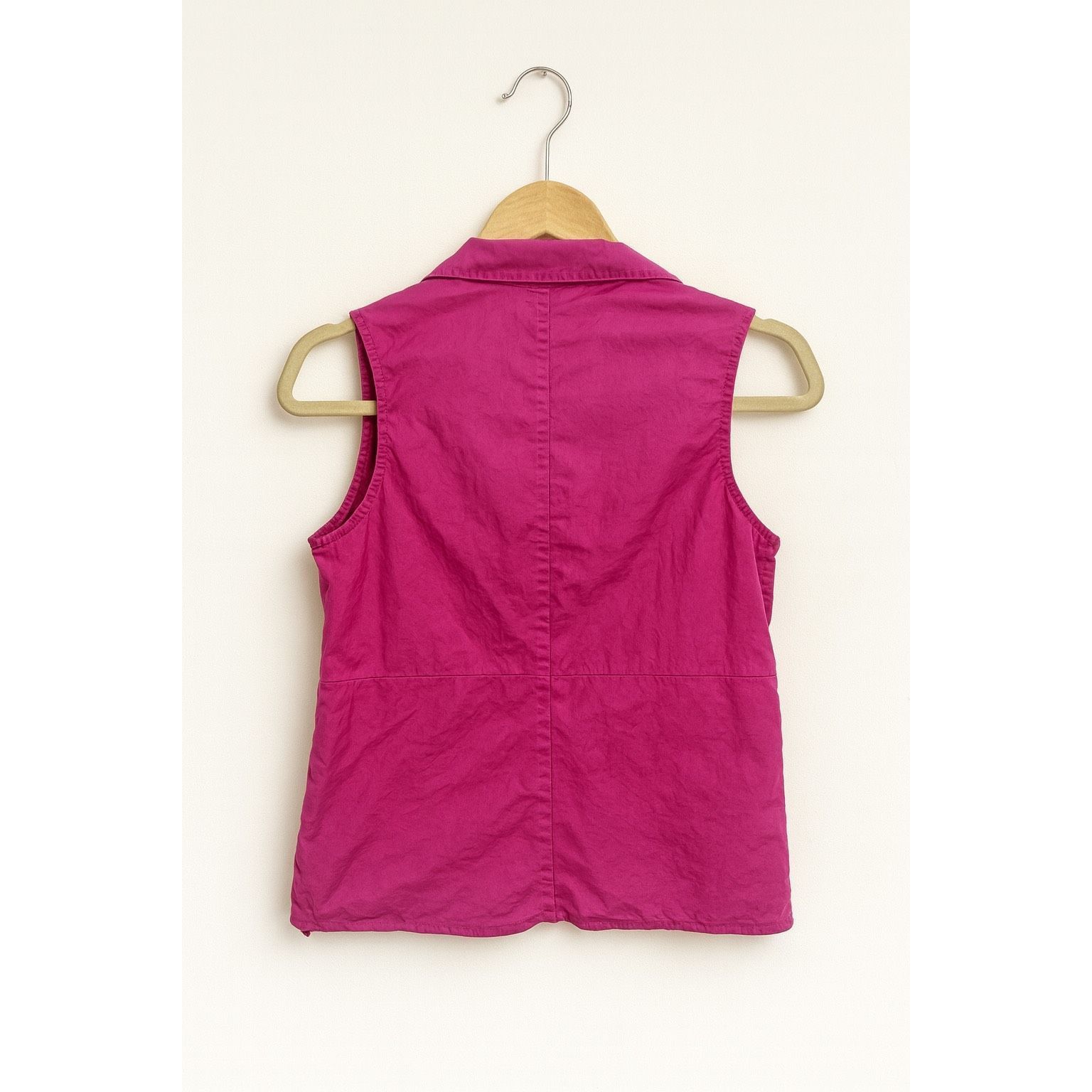 Banana Republic Banana Republic Fuchsia Sleeveless V-Neck Top – Size S Size S / US 4 / IT 40 - 2 Thumbnail