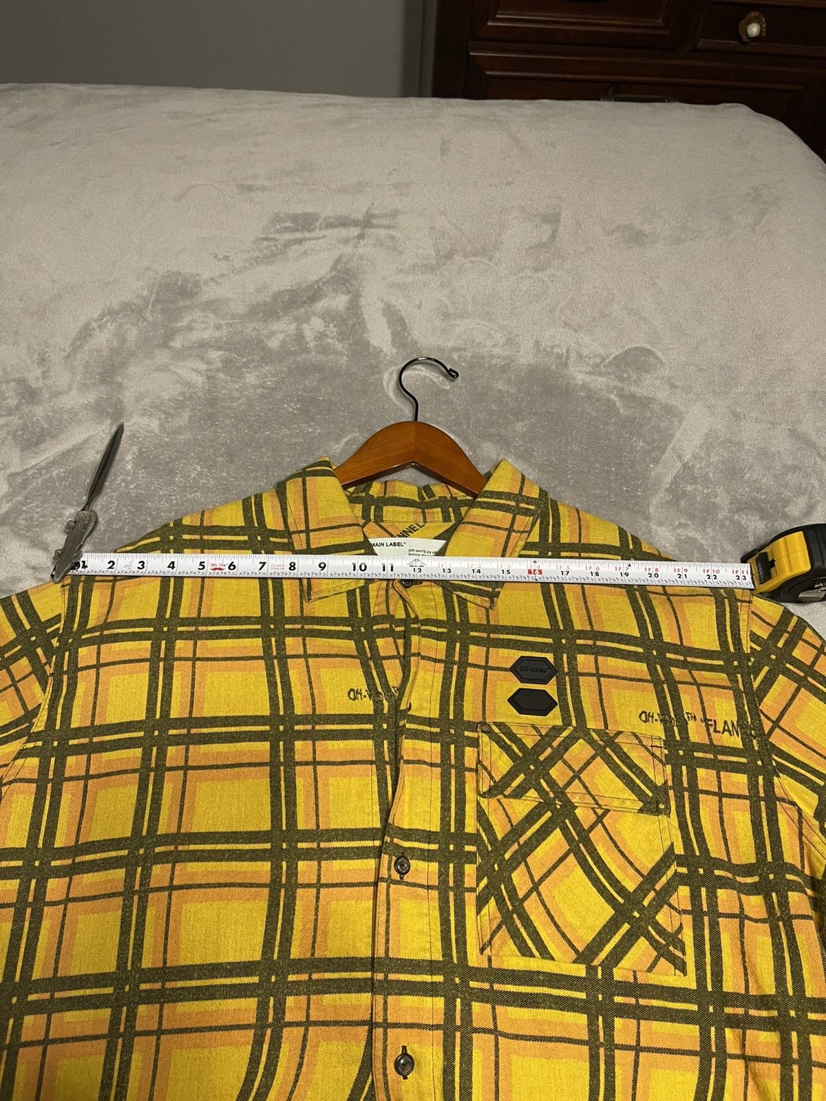 Off-White × Virgil Abloh OFF-WHITE C/O VIRGIL ABLOH YELLOW OVERSIZED FLANNEL SIZE L Size US L / EU 52-54 / 3 - 8 Thumbnail