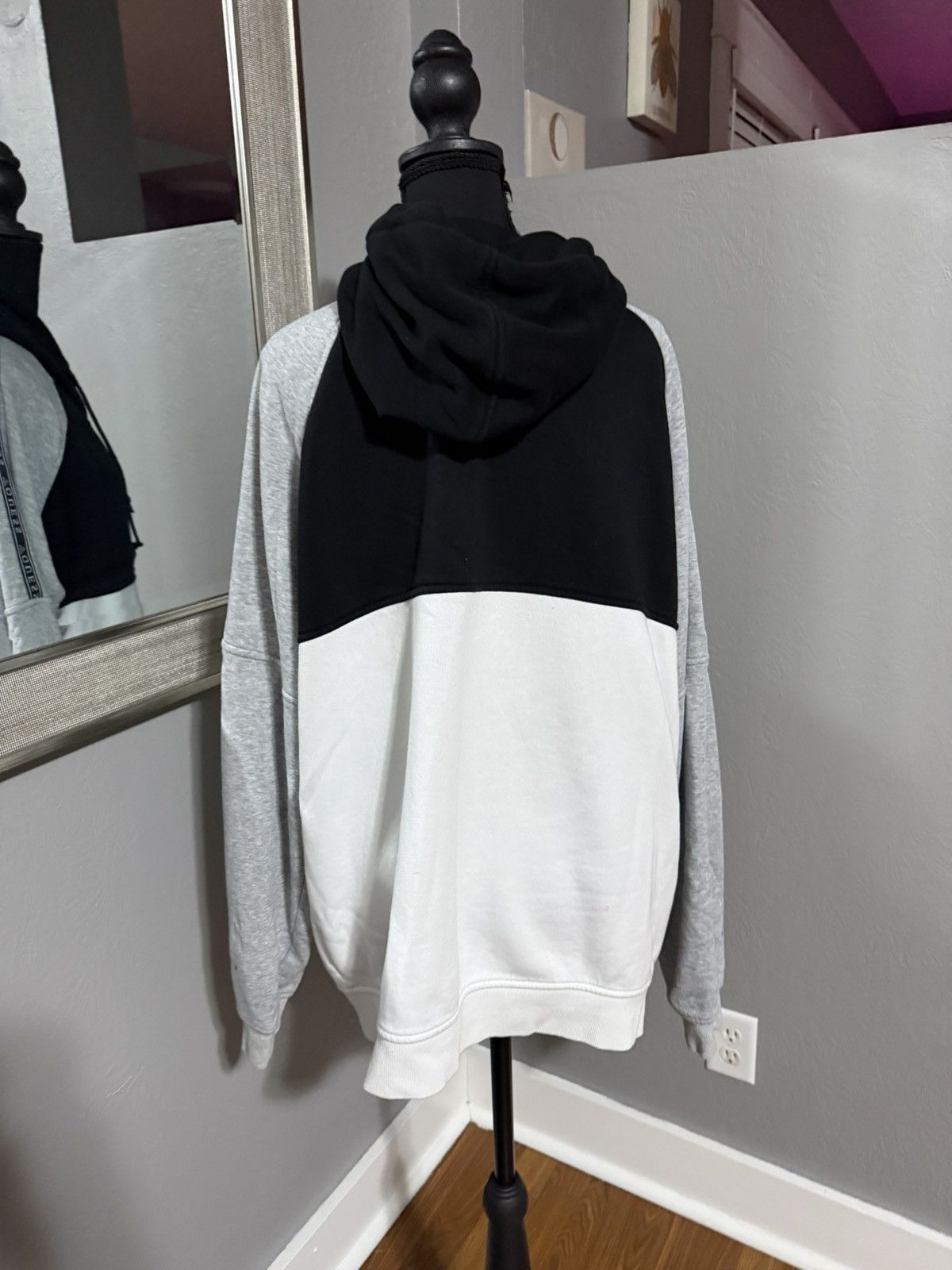 Guess Guess Color Block Full Zip Hooded Sweater Jacket Size XL. Size US XL / EU 56 / 4 - 3 Thumbnail