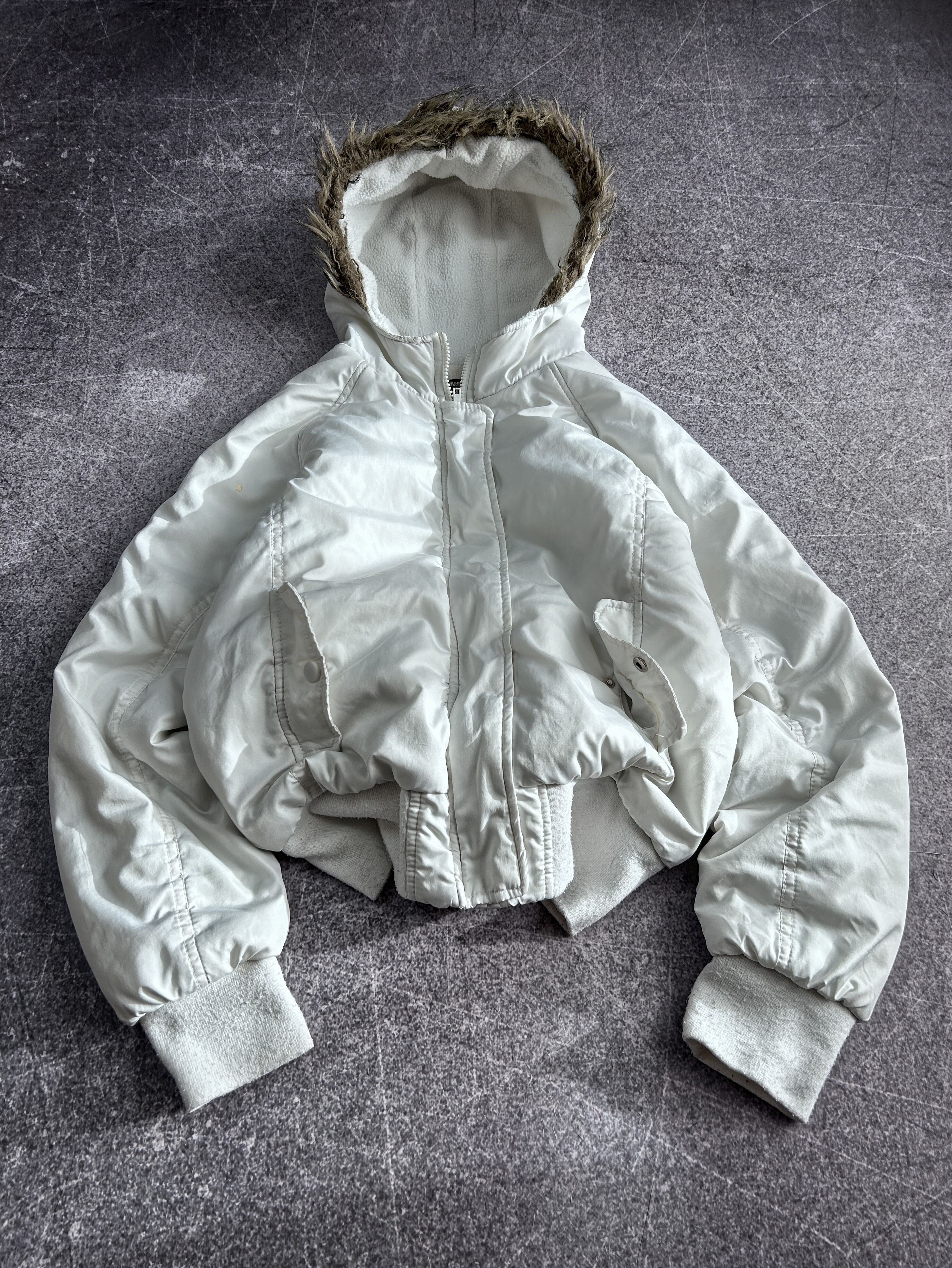 Vintage White Faux Fur Hood Puffer Jacket Cropped Y2K Winter Coat Size US M / EU 48-50 / 2 - 5 Thumbnail
