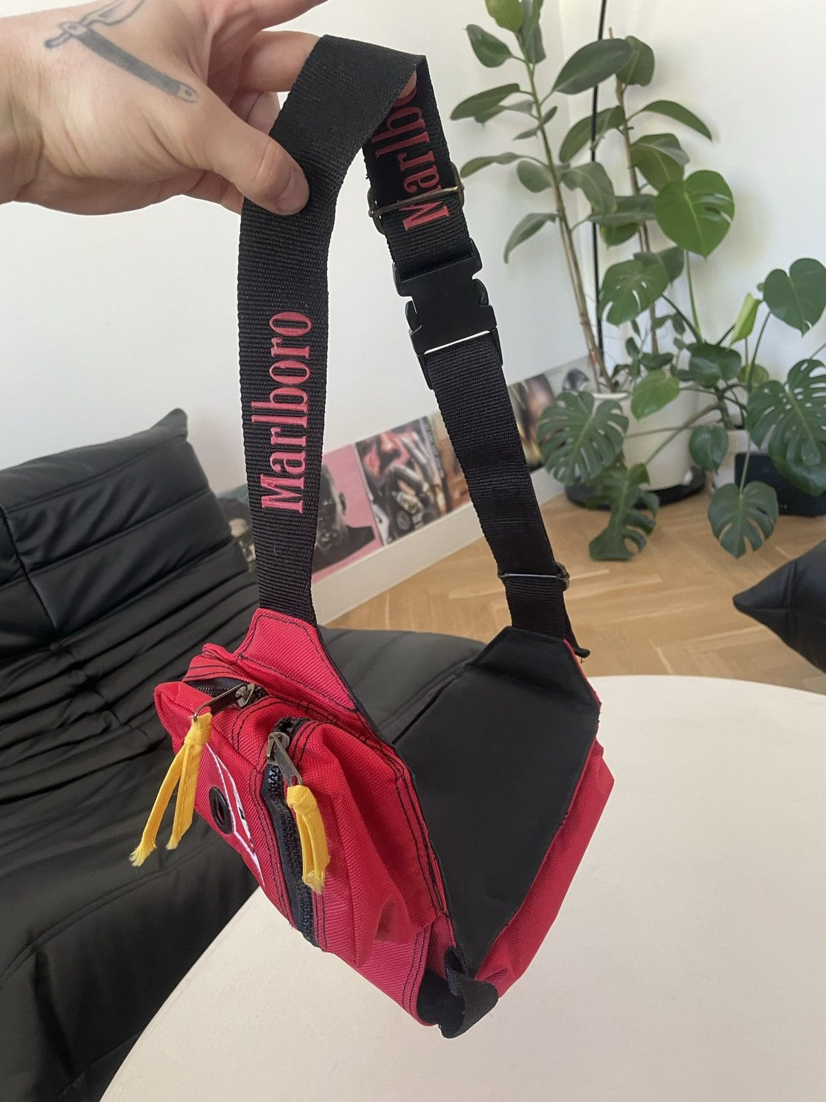 Marlboro 90's Marlboro Cigarettes Utility Belt Side Bag Streetwear Size ONE SIZE - 4 Thumbnail