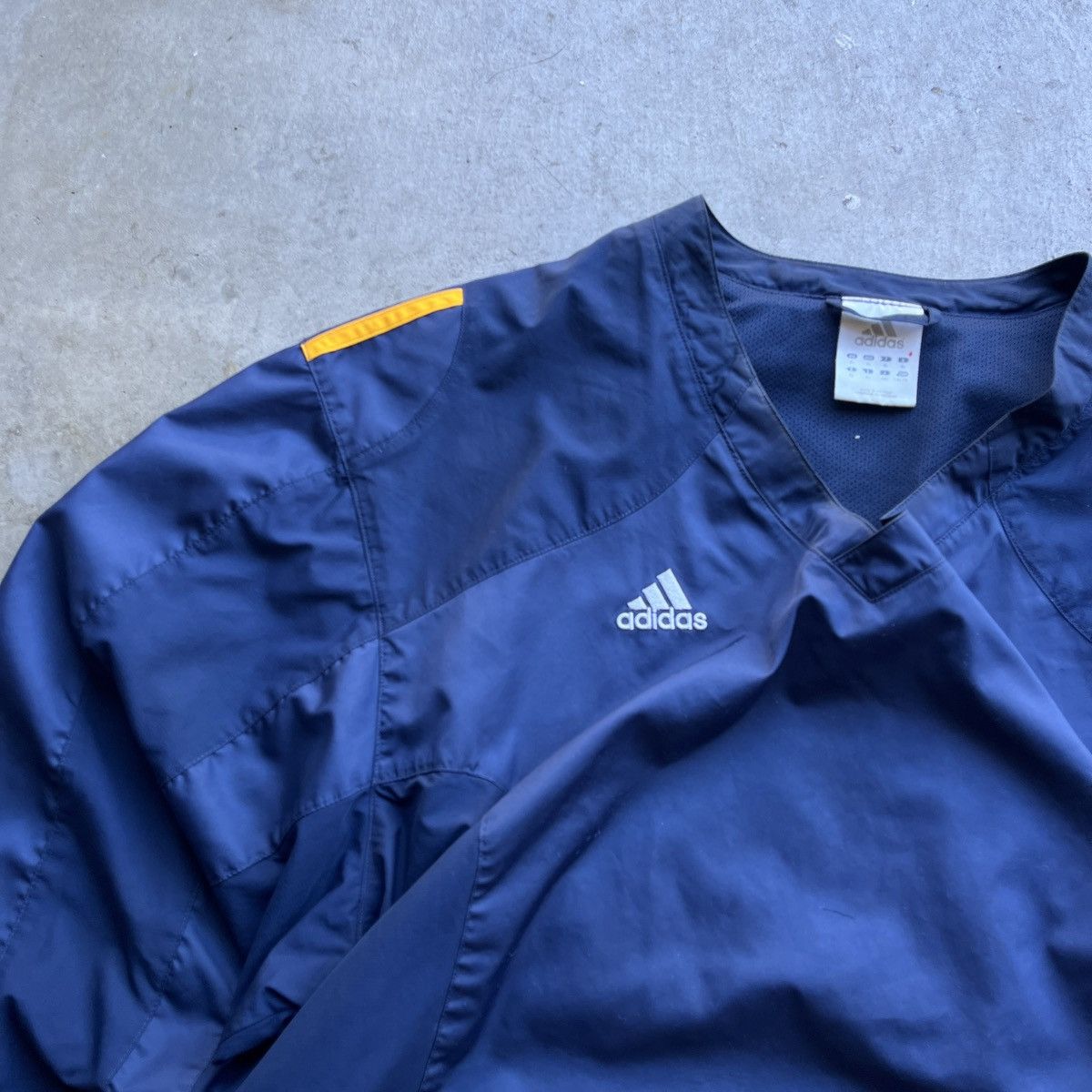 Adidas Vintage Y2K Adidas Navy Yellow Pullover Windbreaker Size US XL / EU 56 / 4 - 2 Thumbnail