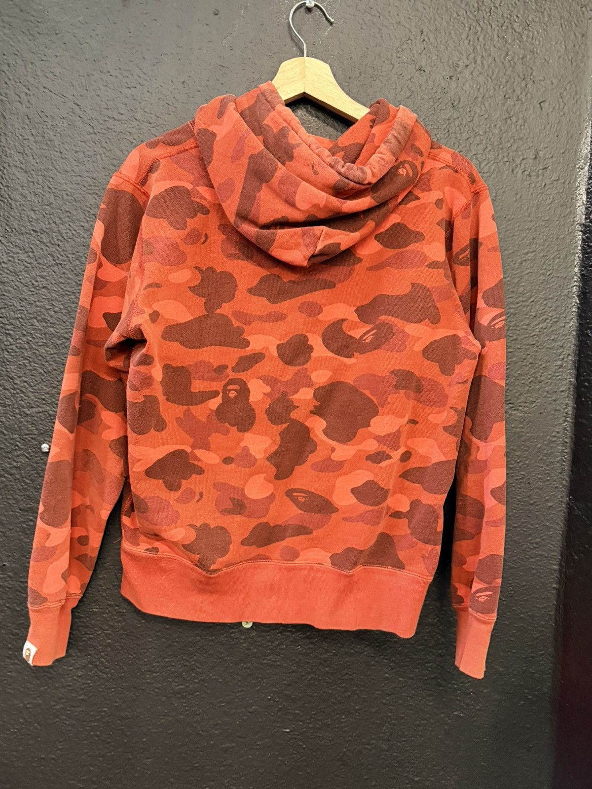 Bape Bape Red Camo Hoodie Size US M / EU 48-50 / 2 - 2 Thumbnail