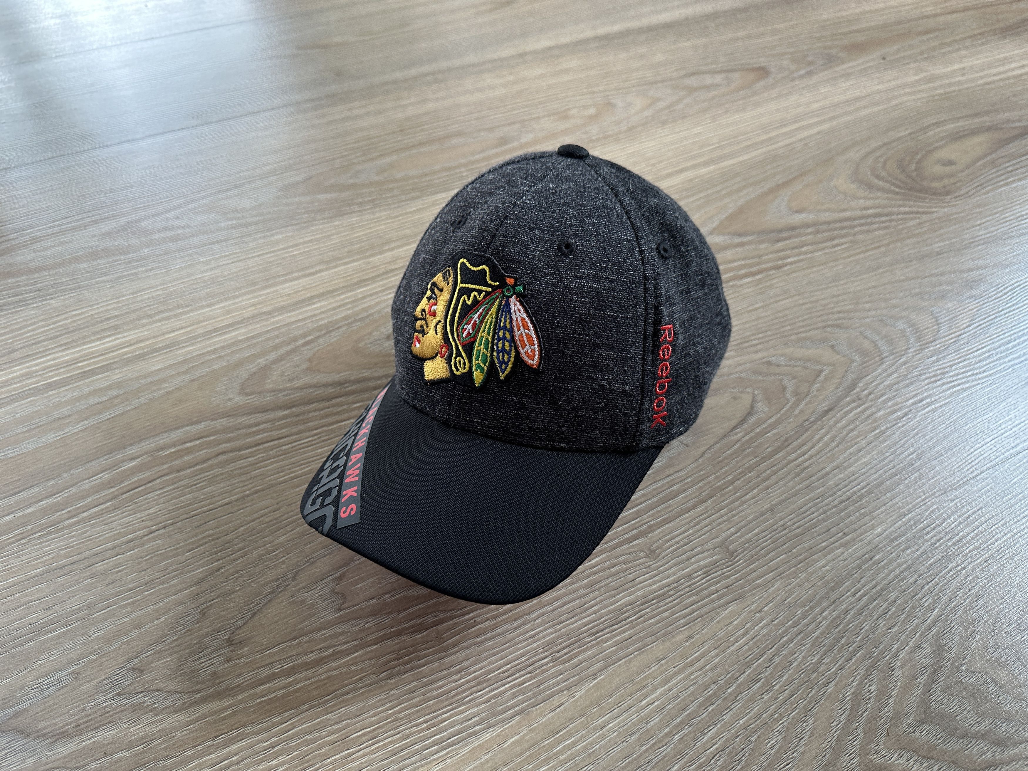 NHL × Reebok Reebok Chicago Blackhawks Stenley Cup Playoffs Cap Size ONE SIZE - 1 Thumbnail