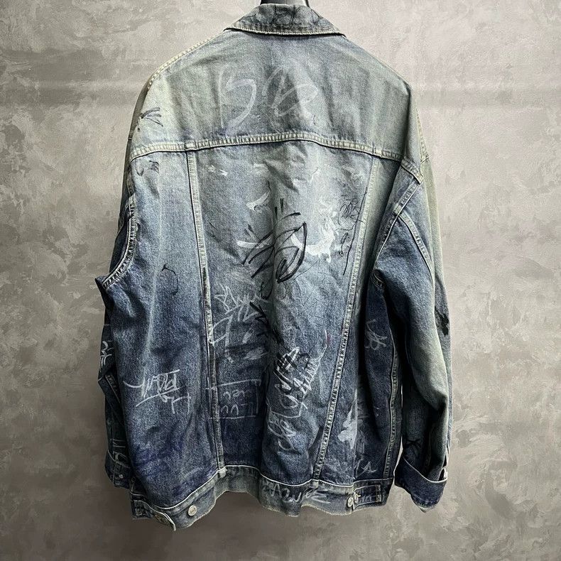 Balenciaga Balenciaga Blue hand-painted printed logo denim jacket 2501 Size US S / EU 44-46 / 1 - 2 Thumbnail