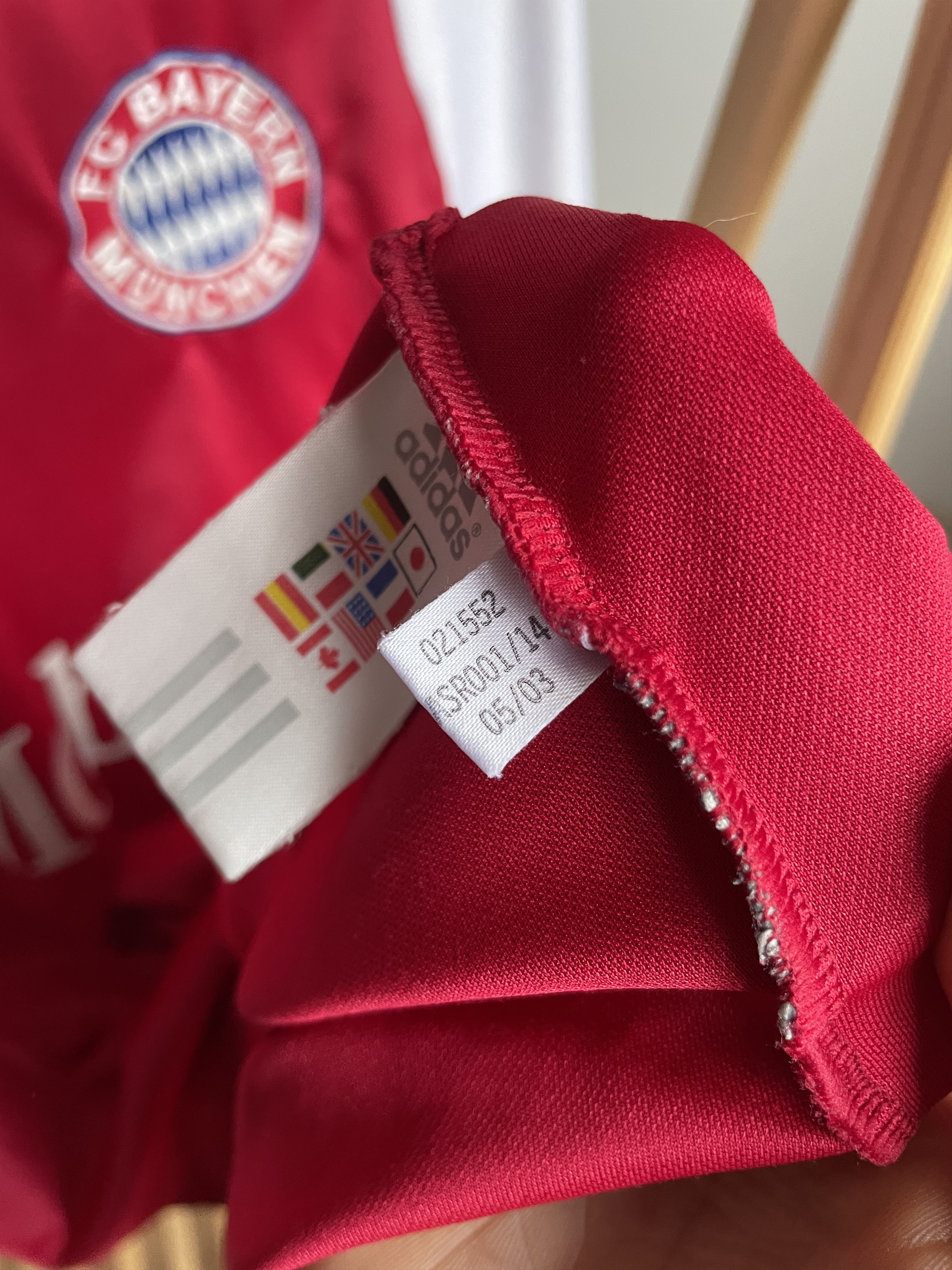 Adidas F.C. Bayern Munich 2003-04 Home Jersey Size L Size US L / EU 52-54 / 3 - 12 Thumbnail
