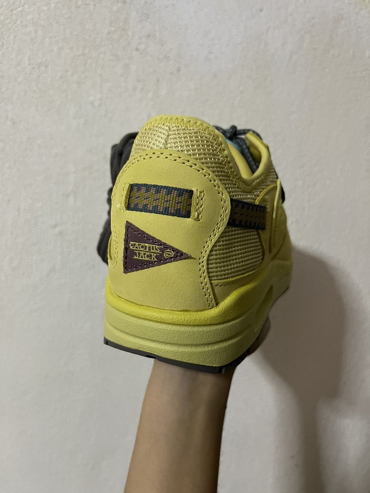 Nike × Travis Scott Nike Air Max 1 x Travis Scott Size US 9.5 / EU 42-43 - 4 Thumbnail