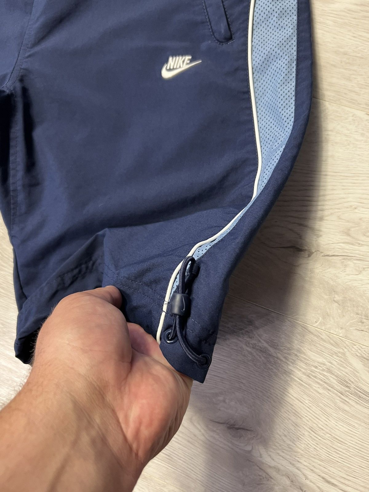 Nike × Vintage Vintage Nike Nylon Shorts Embroidered Swoosh Logo Size US 32 / EU 48 - 7 Thumbnail